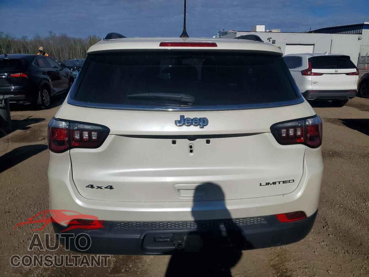 JEEP COMPASS 2019 - 3C4NJDCB5KT693337