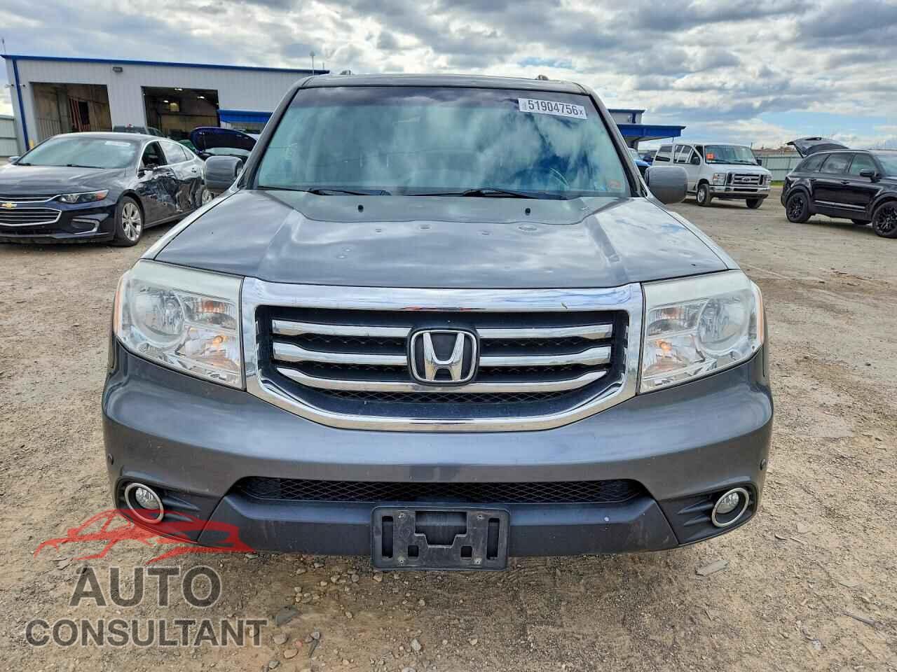 HONDA PILOT 2013 - 5FNYF4H99DB027345