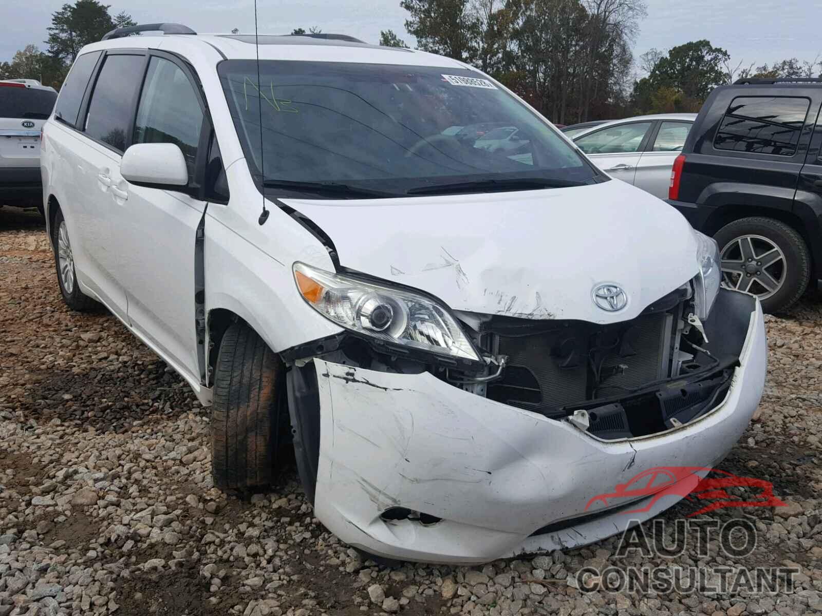 TOYOTA SIENNA XLE 2014 - 5TDYK3DCXES510377