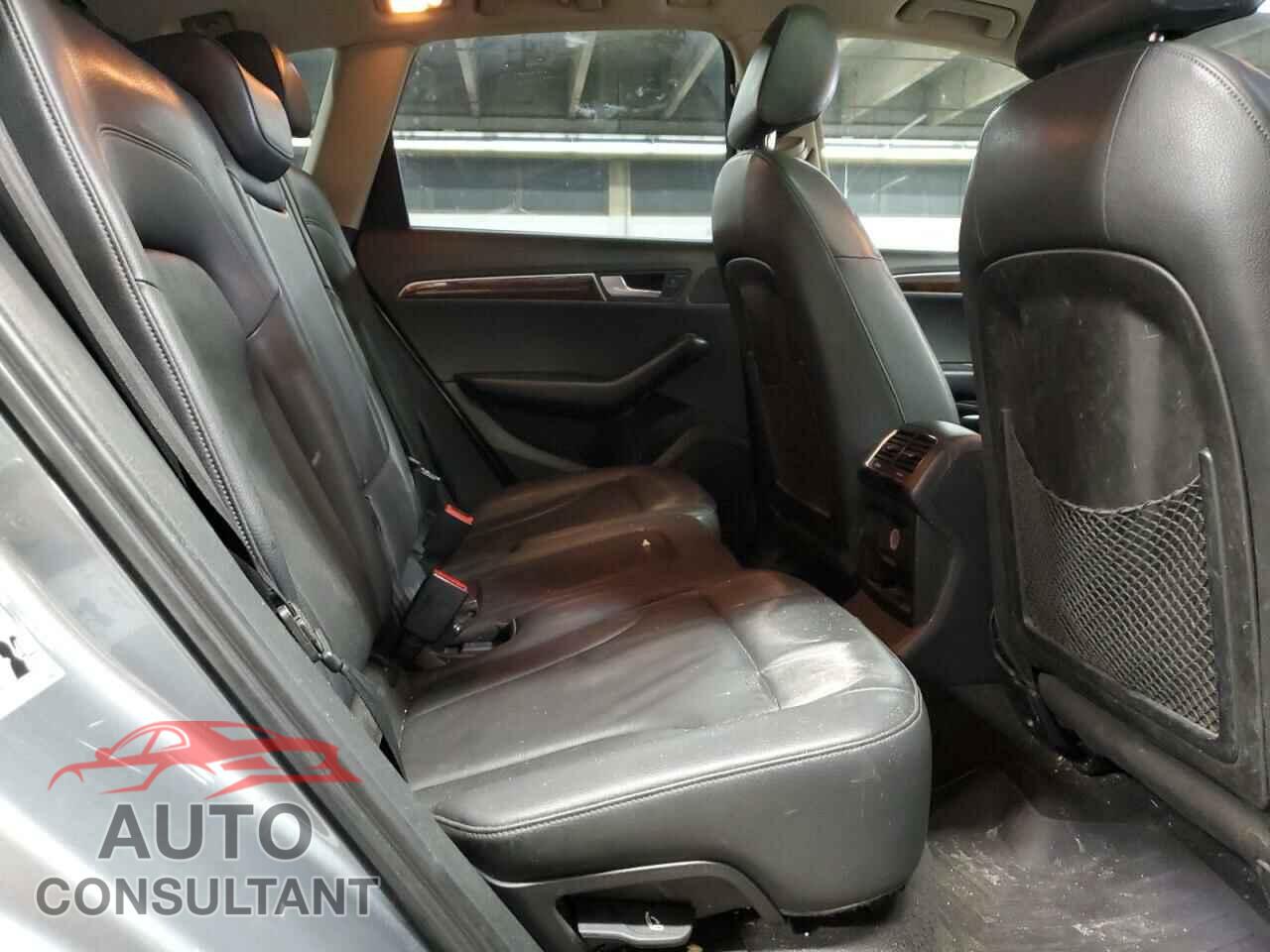 AUDI Q5 2011 - WA1CFAFP2BA010543