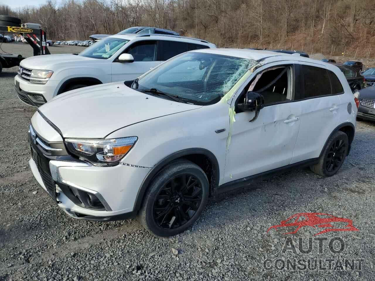 MITSUBISHI OUTLANDER 2018 - JA4AR3AU6JU003342