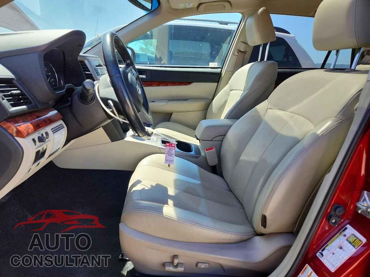 SUBARU OUTBACK 2011 - 4S4BRBKC8B3320973