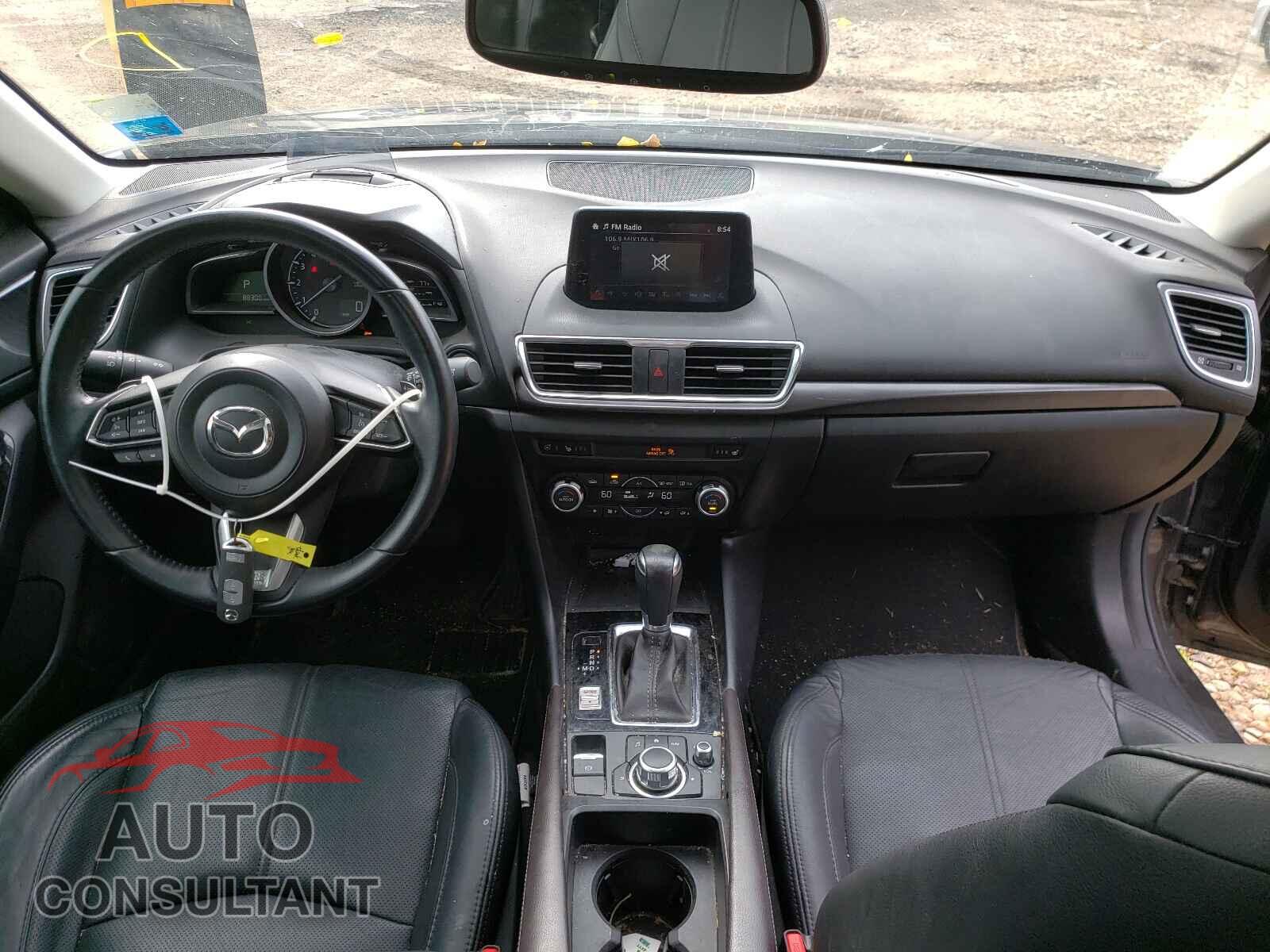 MAZDA 3 2017 - 3MZBN1M38HM149850
