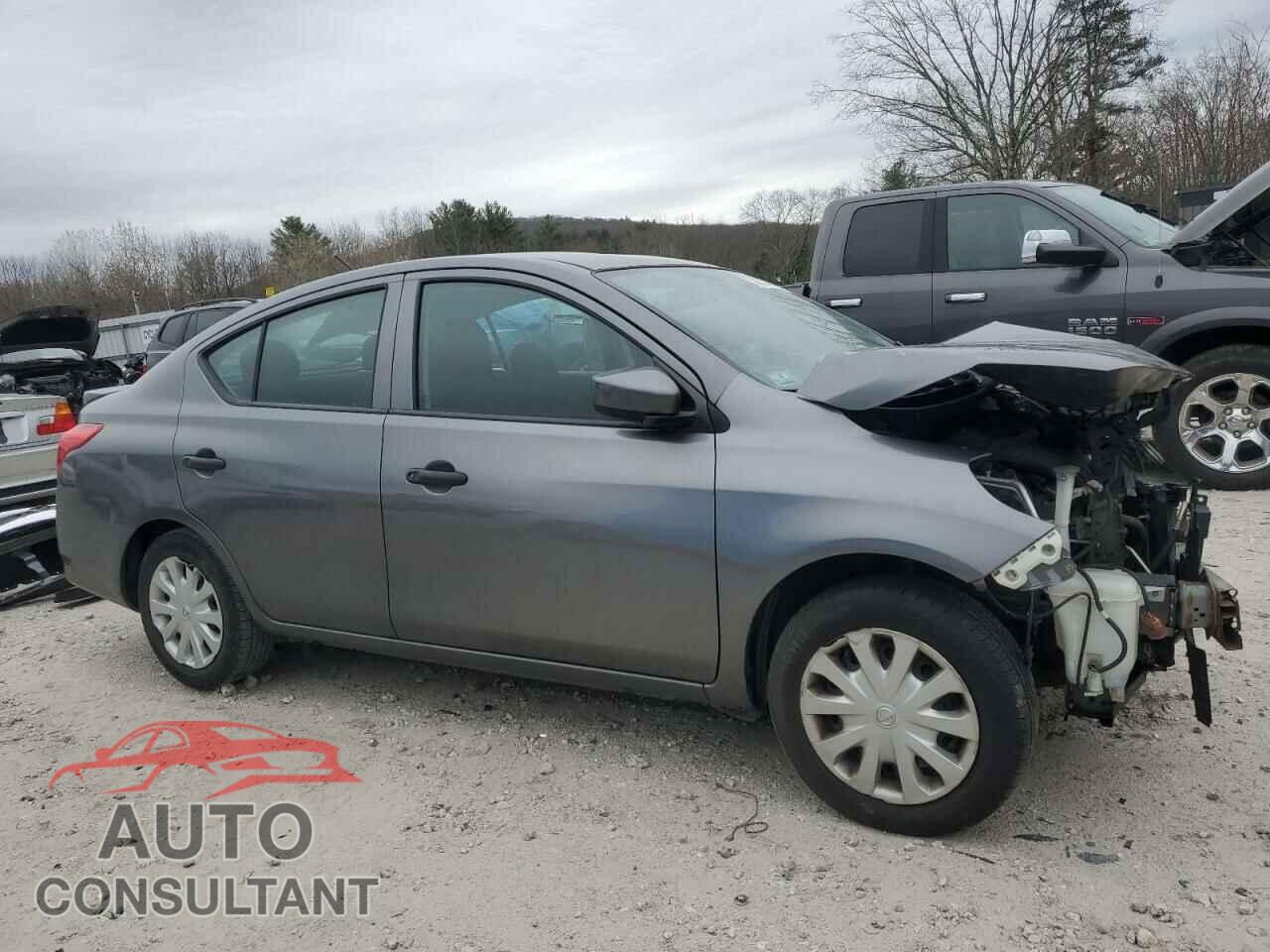 NISSAN VERSA 2017 - 3N1CN7AP3HL810047
