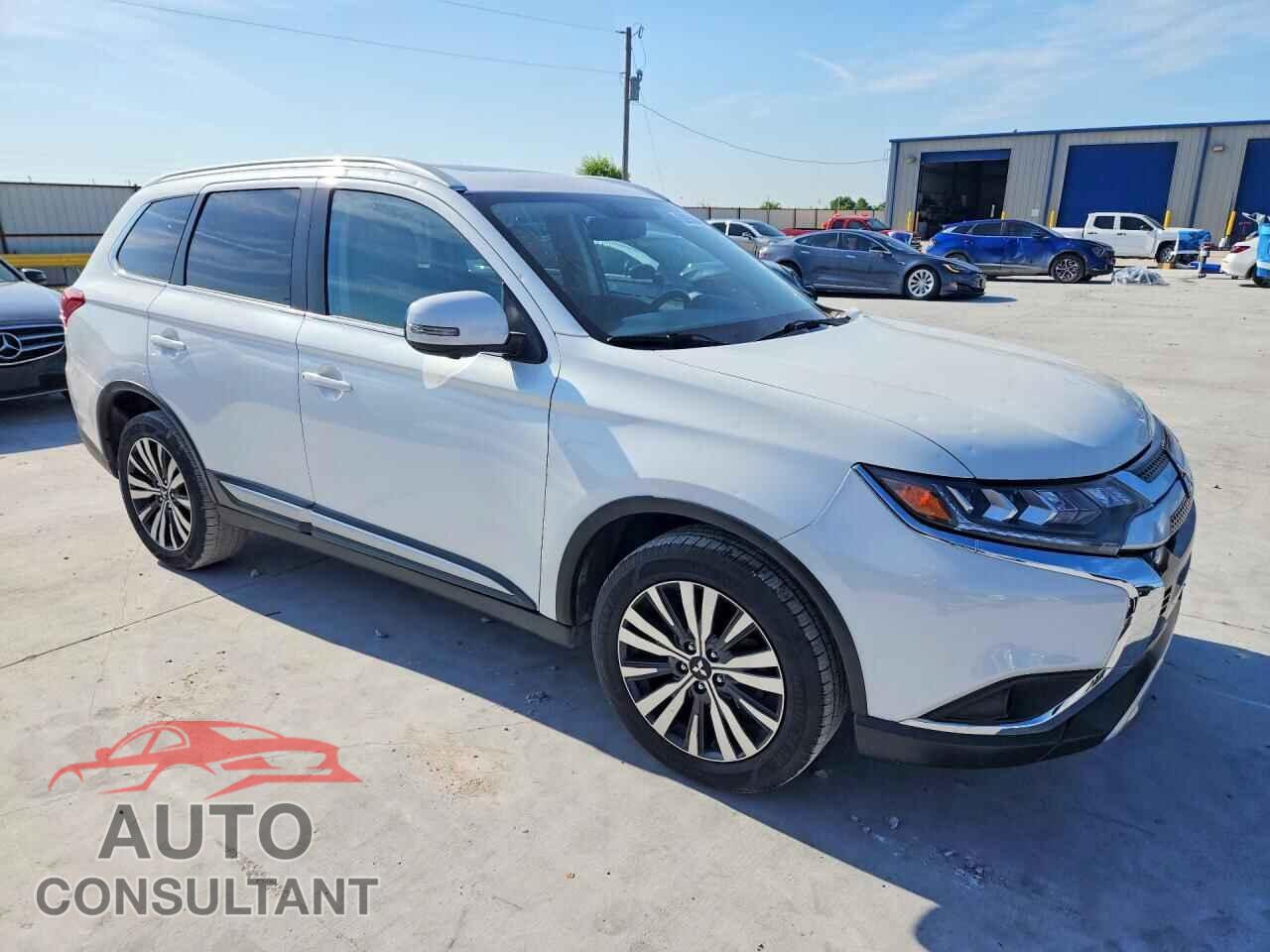 MITSUBISHI OUTLANDER 2019 - JA4AD3A34KZ007710