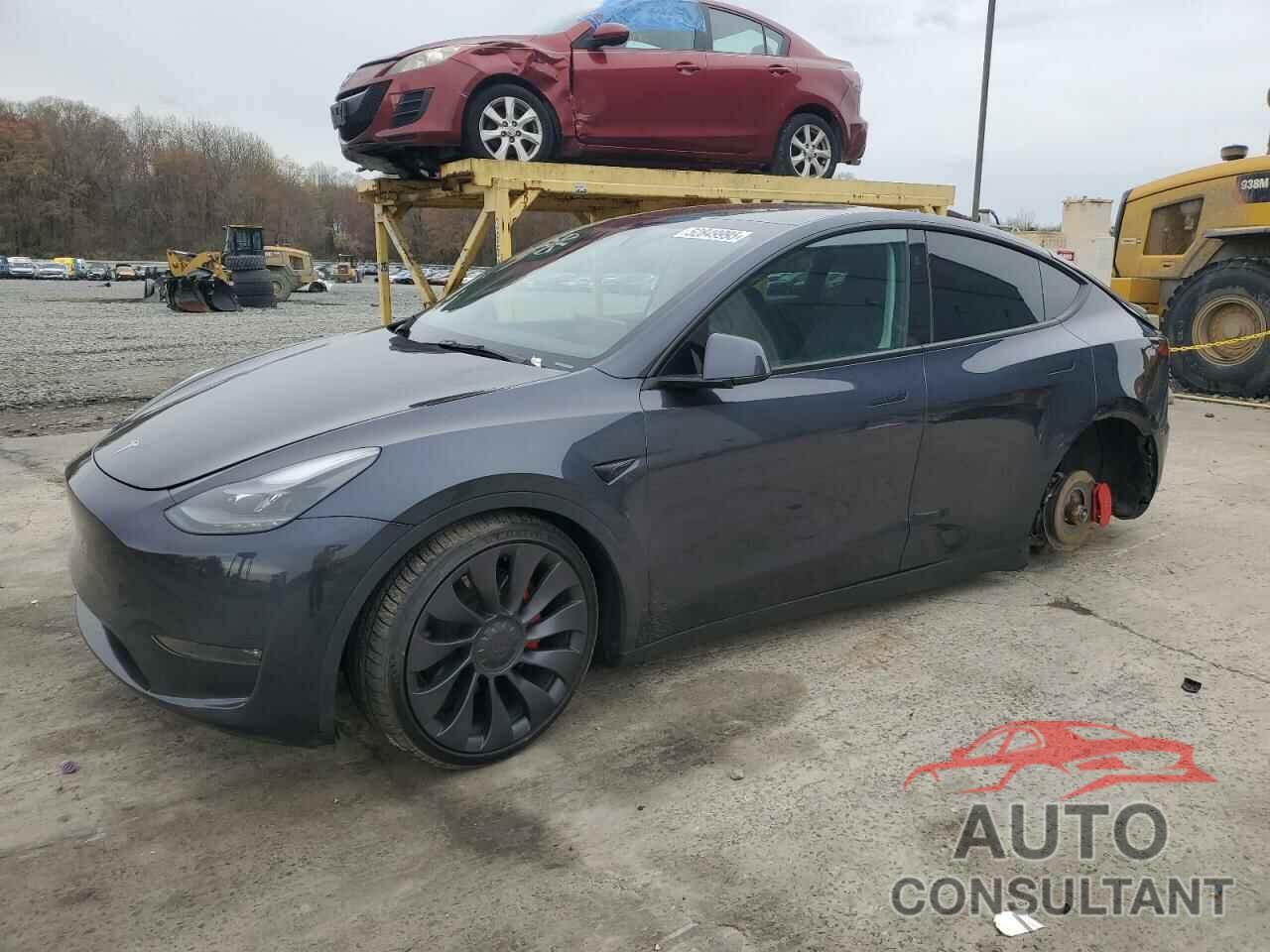 TESLA MODEL Y 2024 - 7SAYGDEFXRA261508