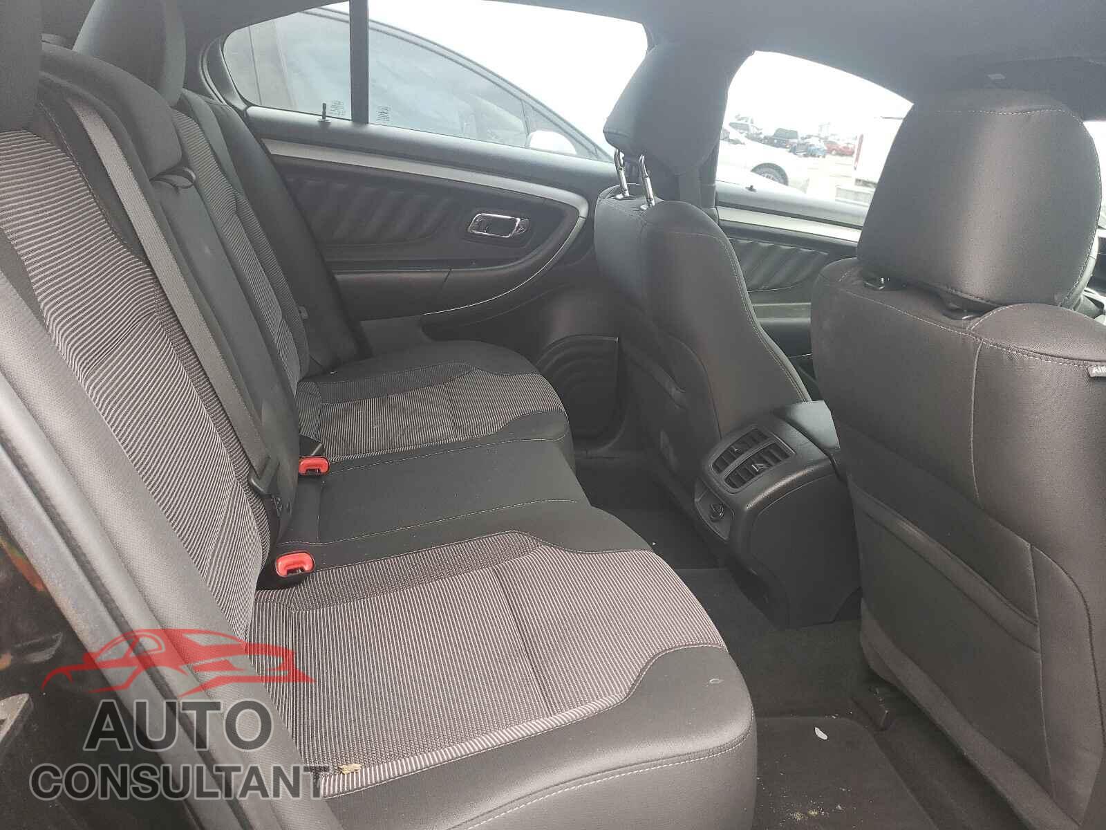 FORD TAURUS 2017 - 1FAHP2H82HG123375