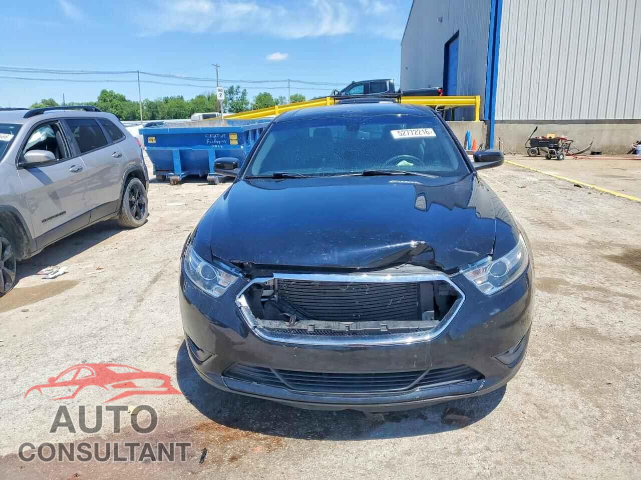 FORD TAURUS 2017 - 1FAHP2E80HG144438