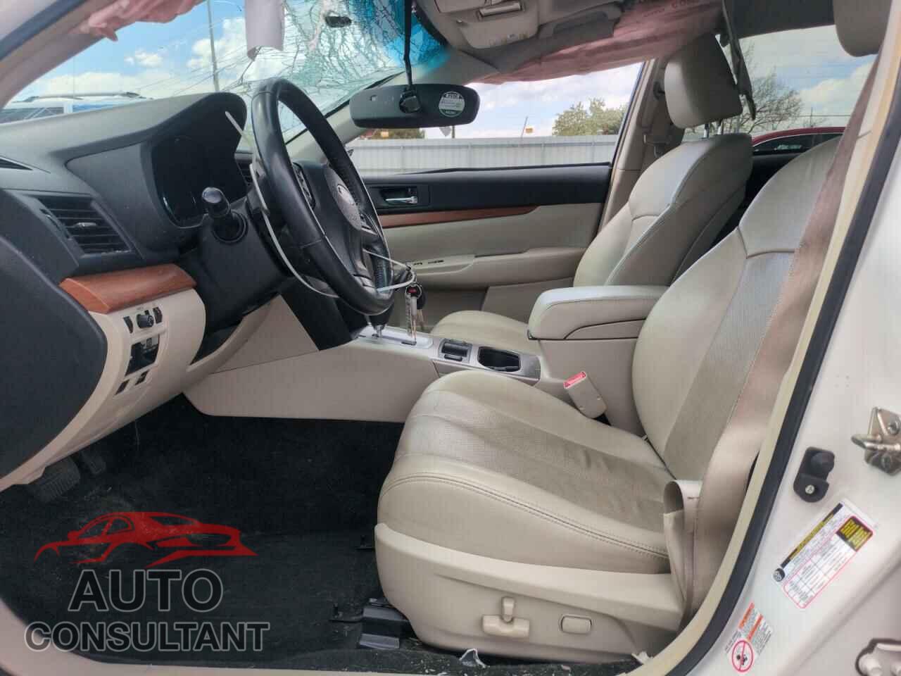SUBARU OUTBACK 2013 - 4S4BRBKC7D3214985