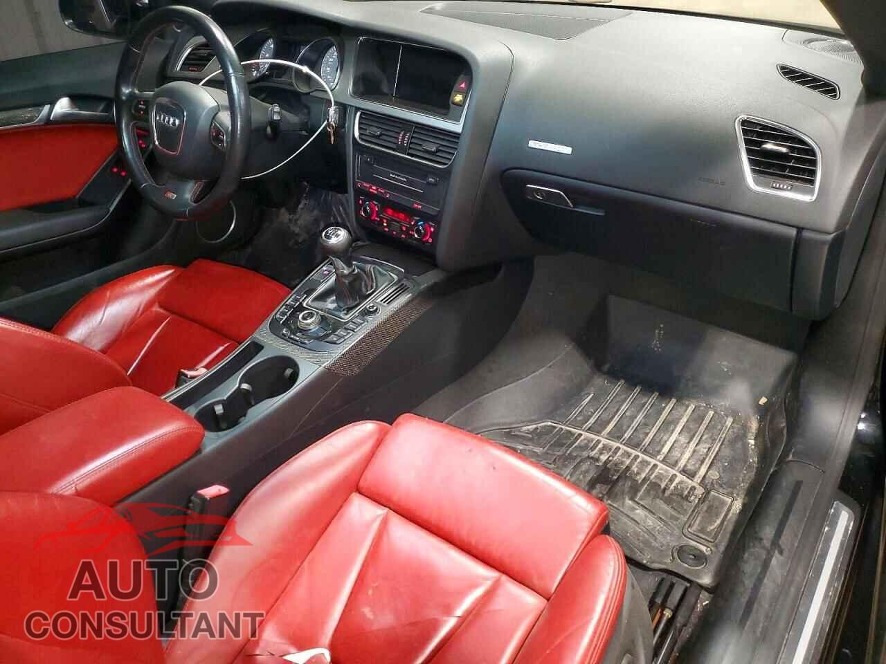AUDI S5/RS5 2010 - WAUGVAFR9AA024236