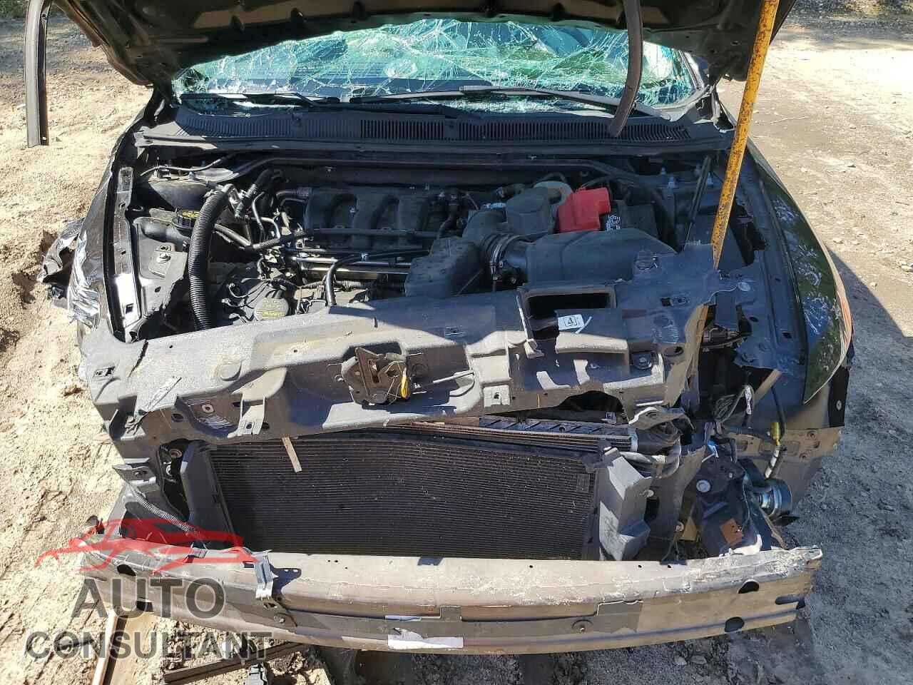 FORD TAURUS 2013 - 1FAHP2E87DG149596