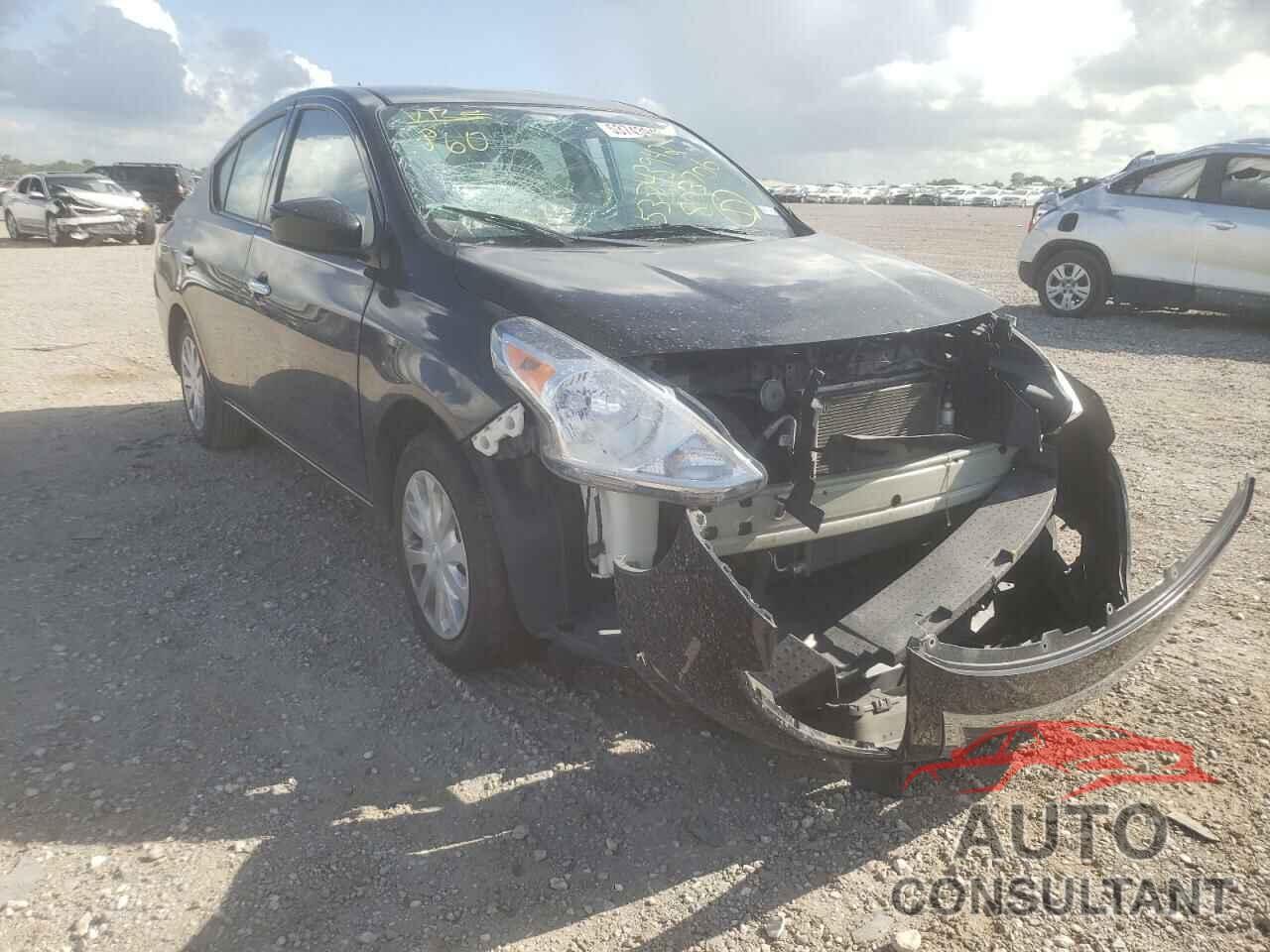 NISSAN VERSA 2018 - 3N1CN7AP7JL803706