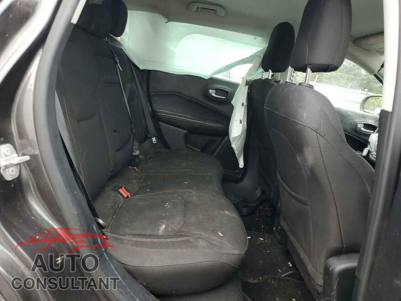 JEEP COMPASS 2018 - 3C4NJDAB2JT179625