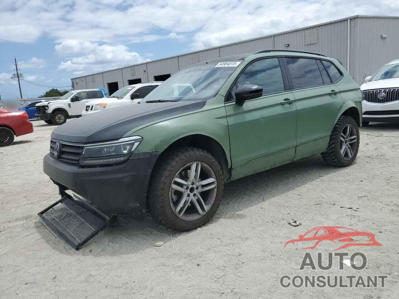 VOLKSWAGEN TIGUAN 2018 - 3VV3B7AX9JM024440