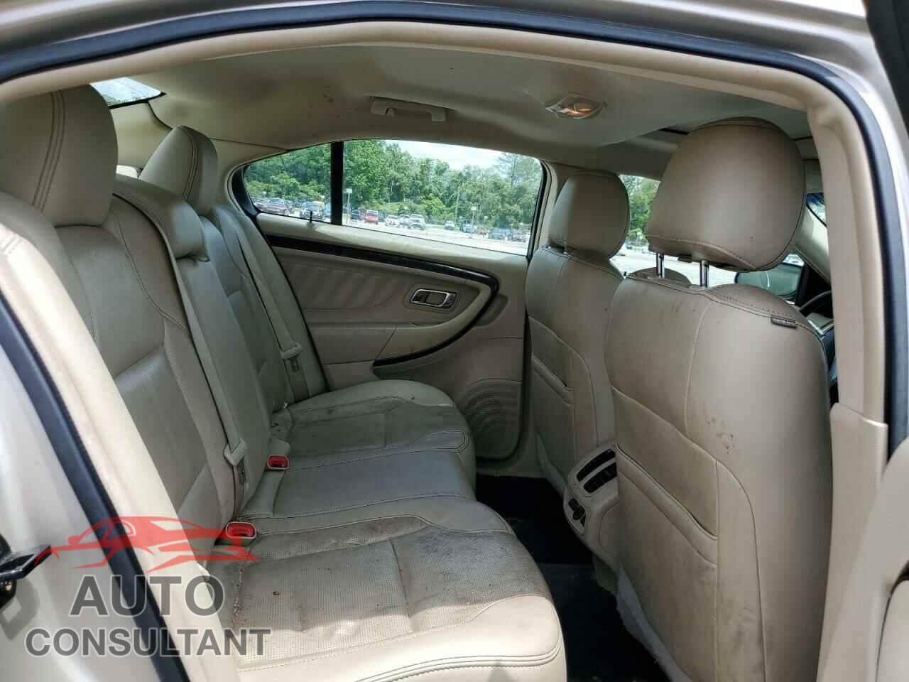 FORD TAURUS 2017 - 1FAHP2F83HG124084