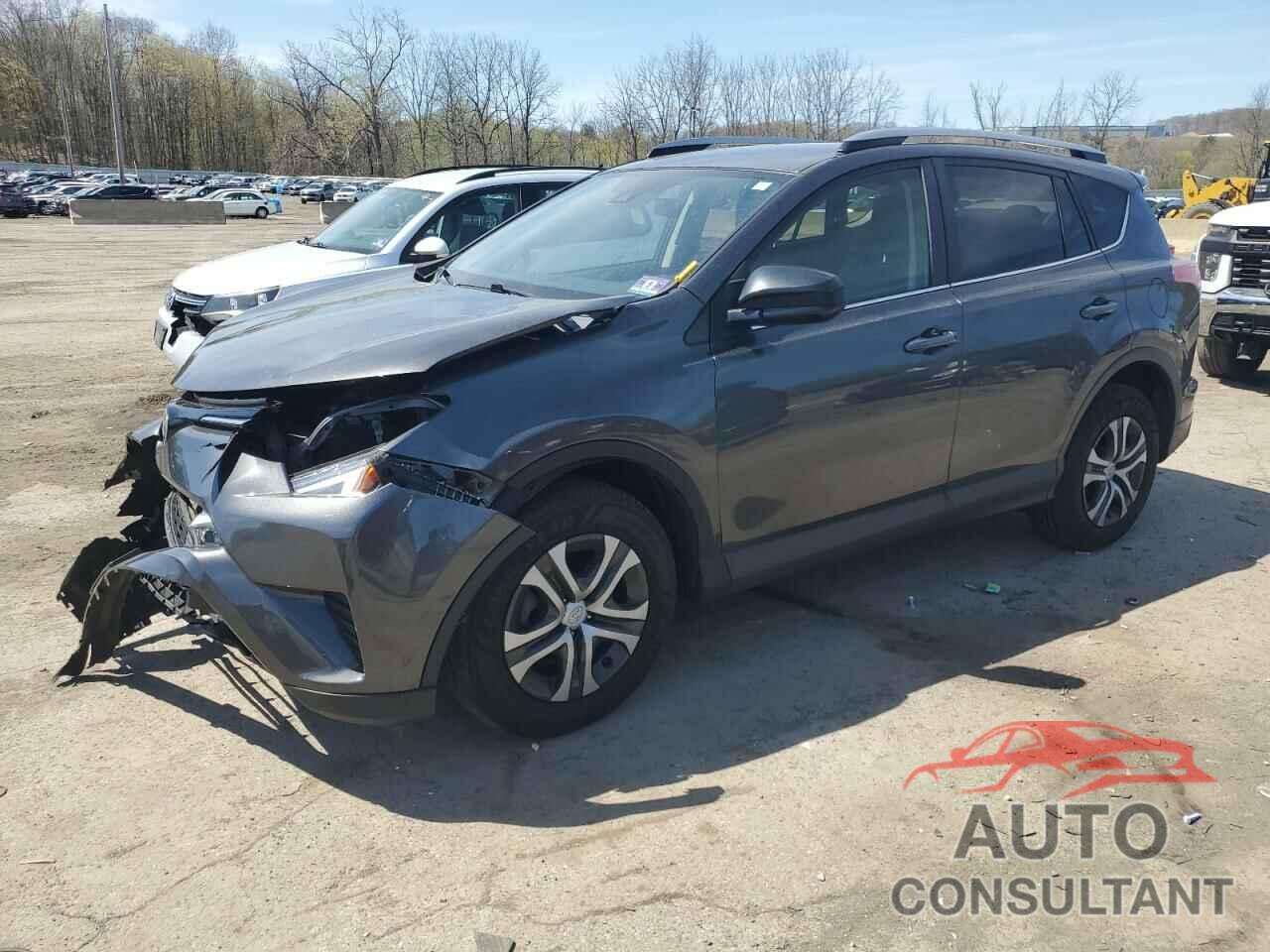 TOYOTA RAV4 2017 - JTMBFREV7HJ167056