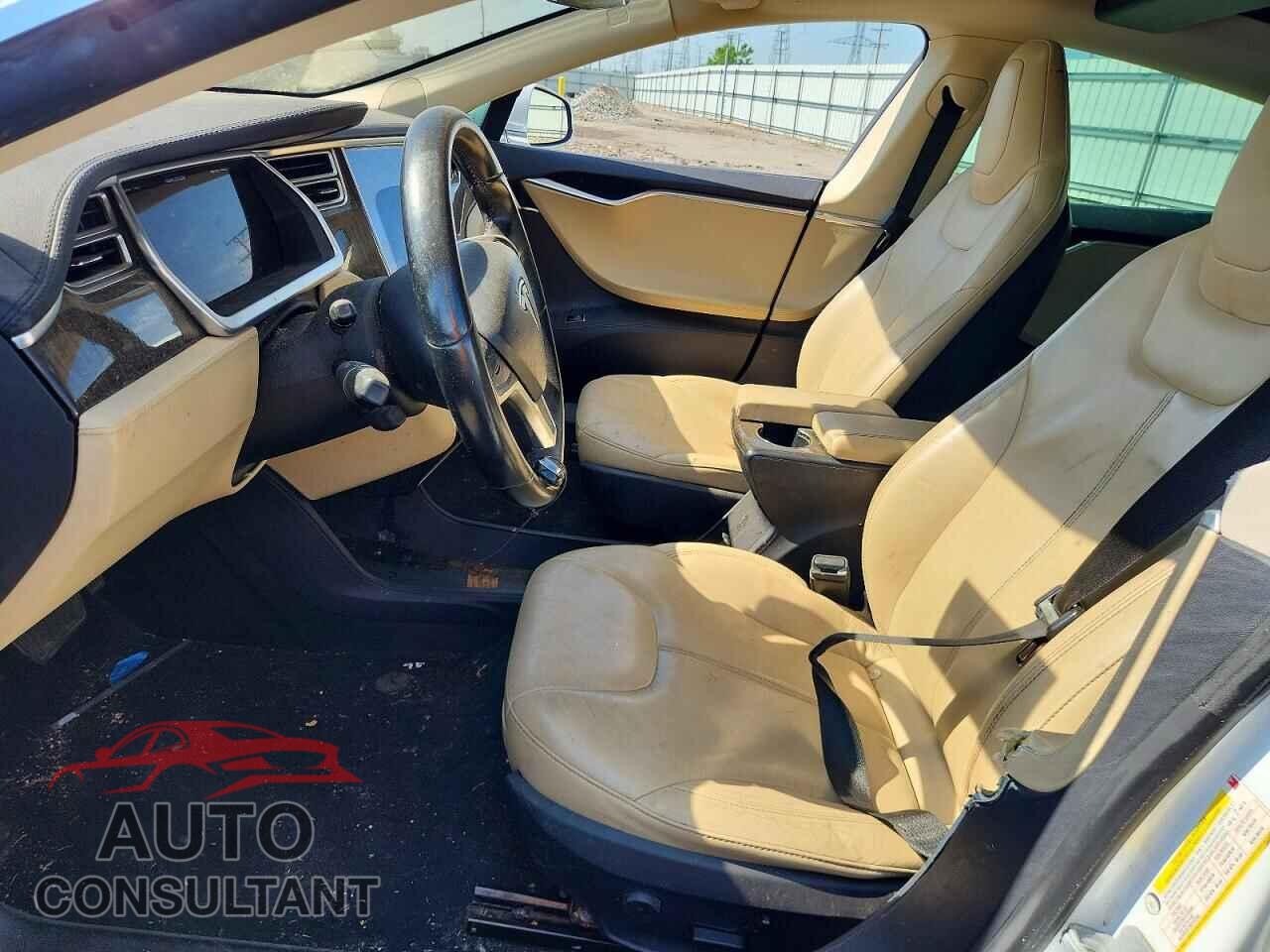 TESLA MODEL S 2013 - 5YJSA1CN1DFP13869
