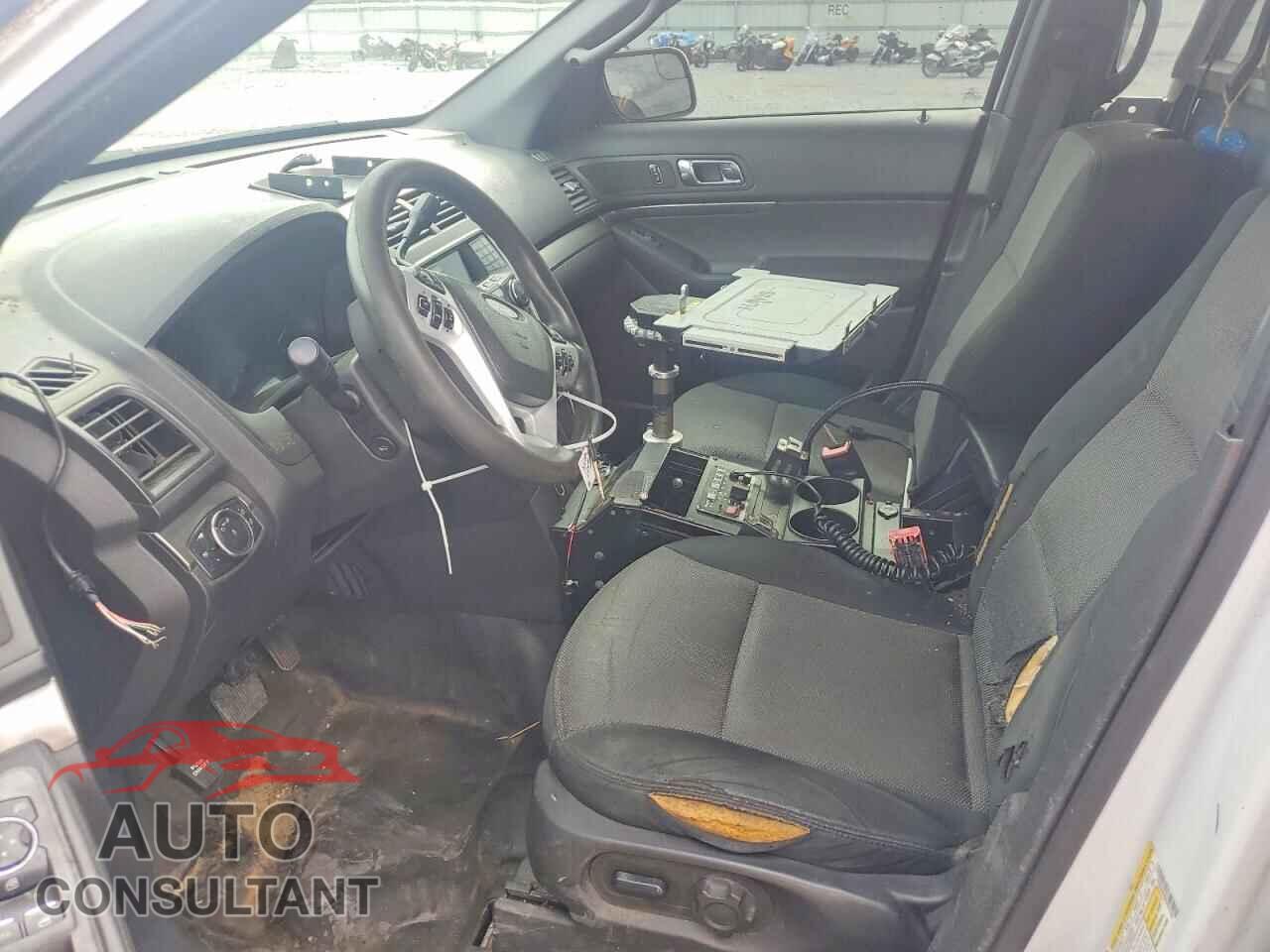 FORD EXPLORER 2015 - 1FM5K8AR0FGA57404