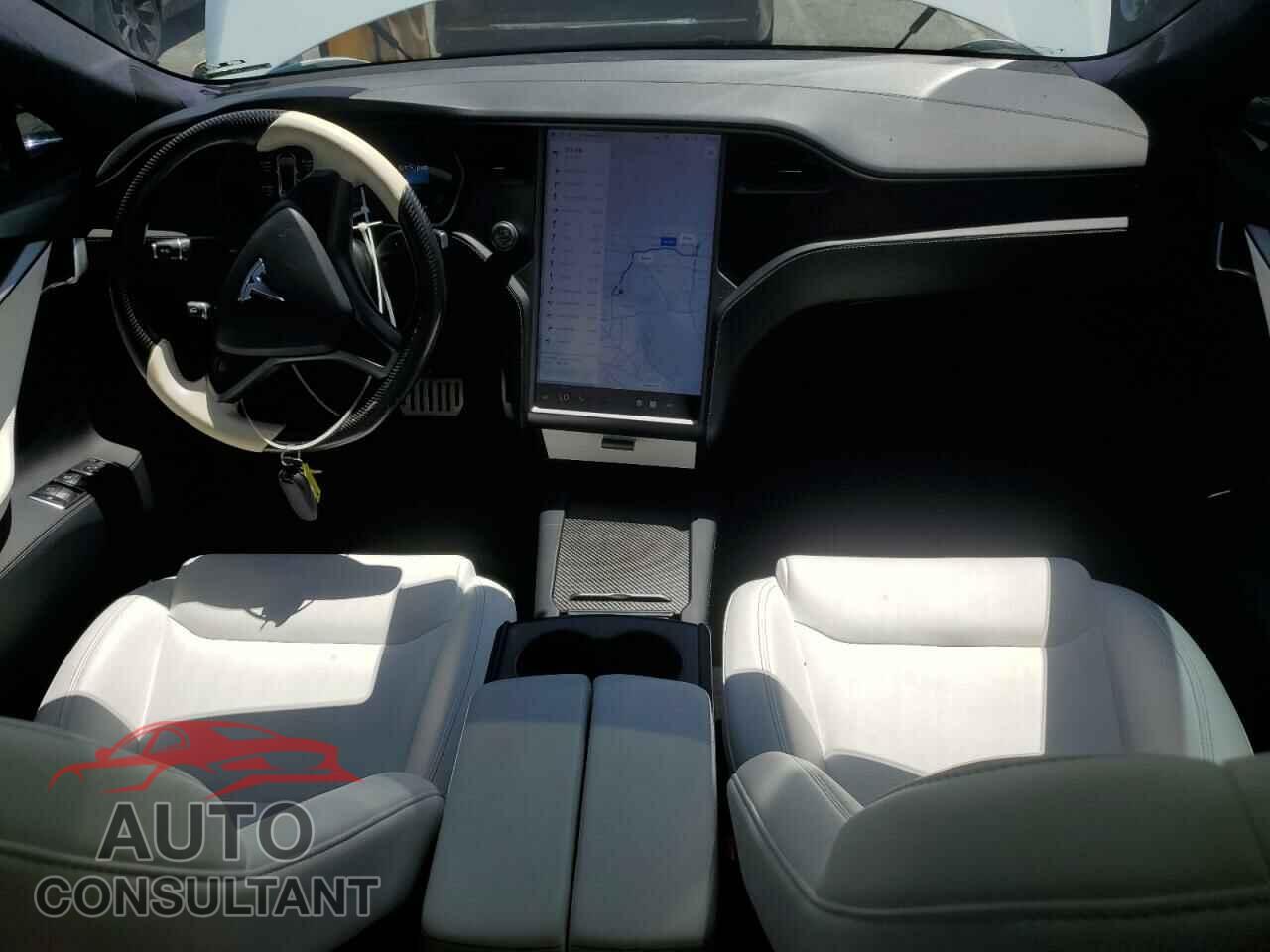 TESLA MODEL S 2020 - 5YJSA1E42LF401157