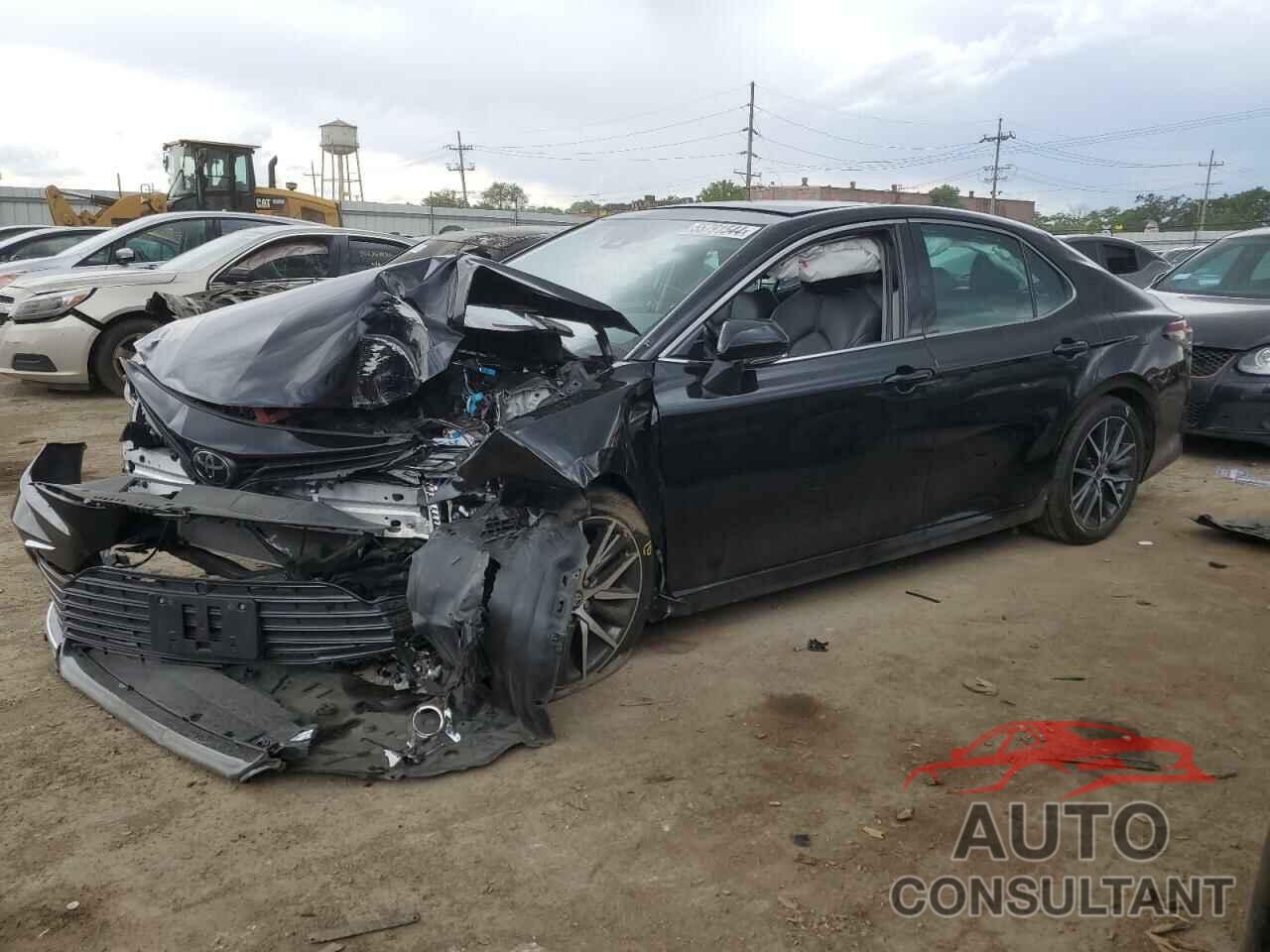 TOYOTA CAMRY 2023 - 4T1F11BK5PU105207