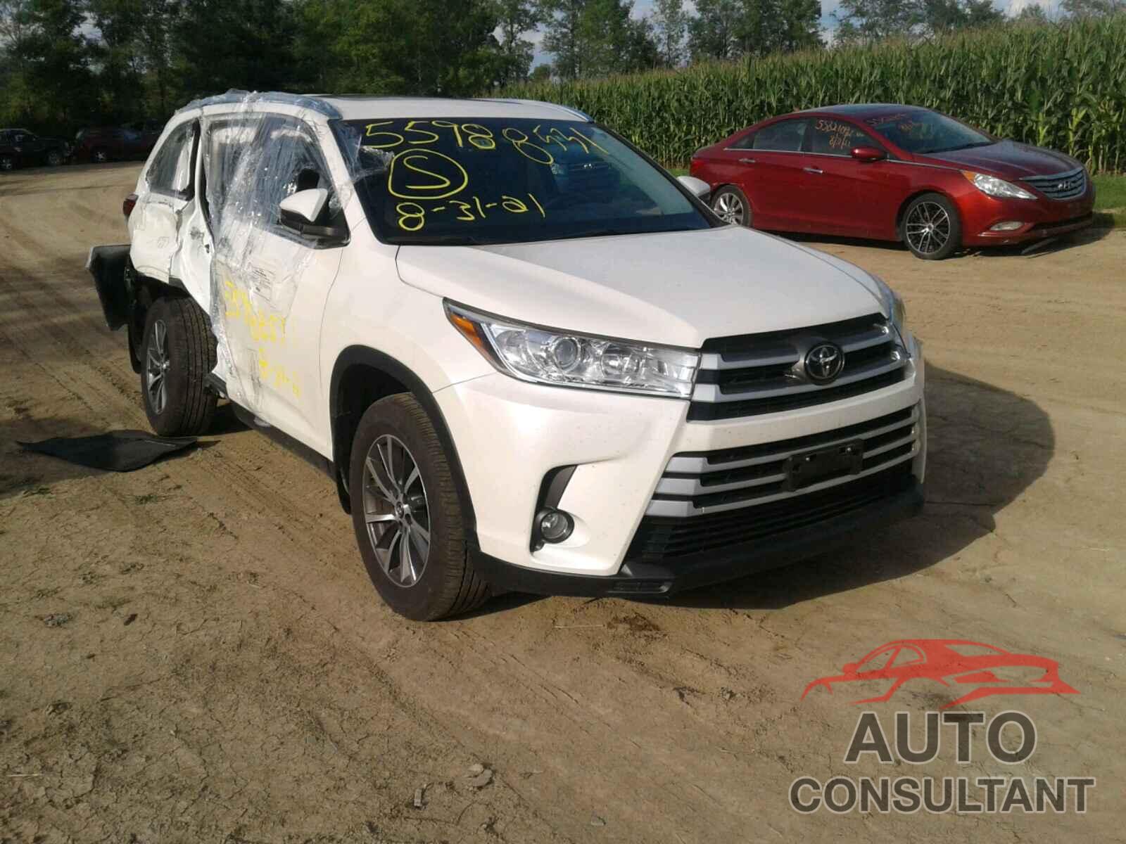 TOYOTA HIGHLANDER 2019 - 5TDJZRFH0KS570009