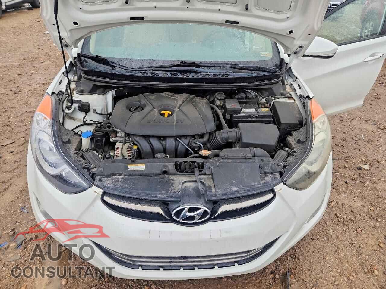 HYUNDAI ELANTRA 2012 - 5NPDH4AE7CH149606