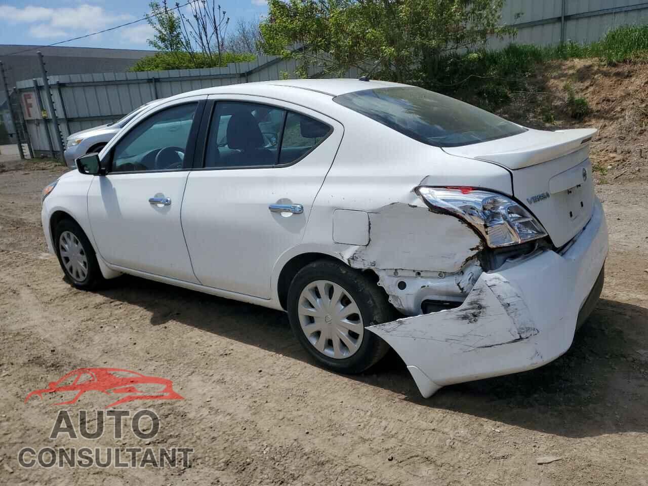 NISSAN VERSA 2017 - 3N1CN7AP3HL832484