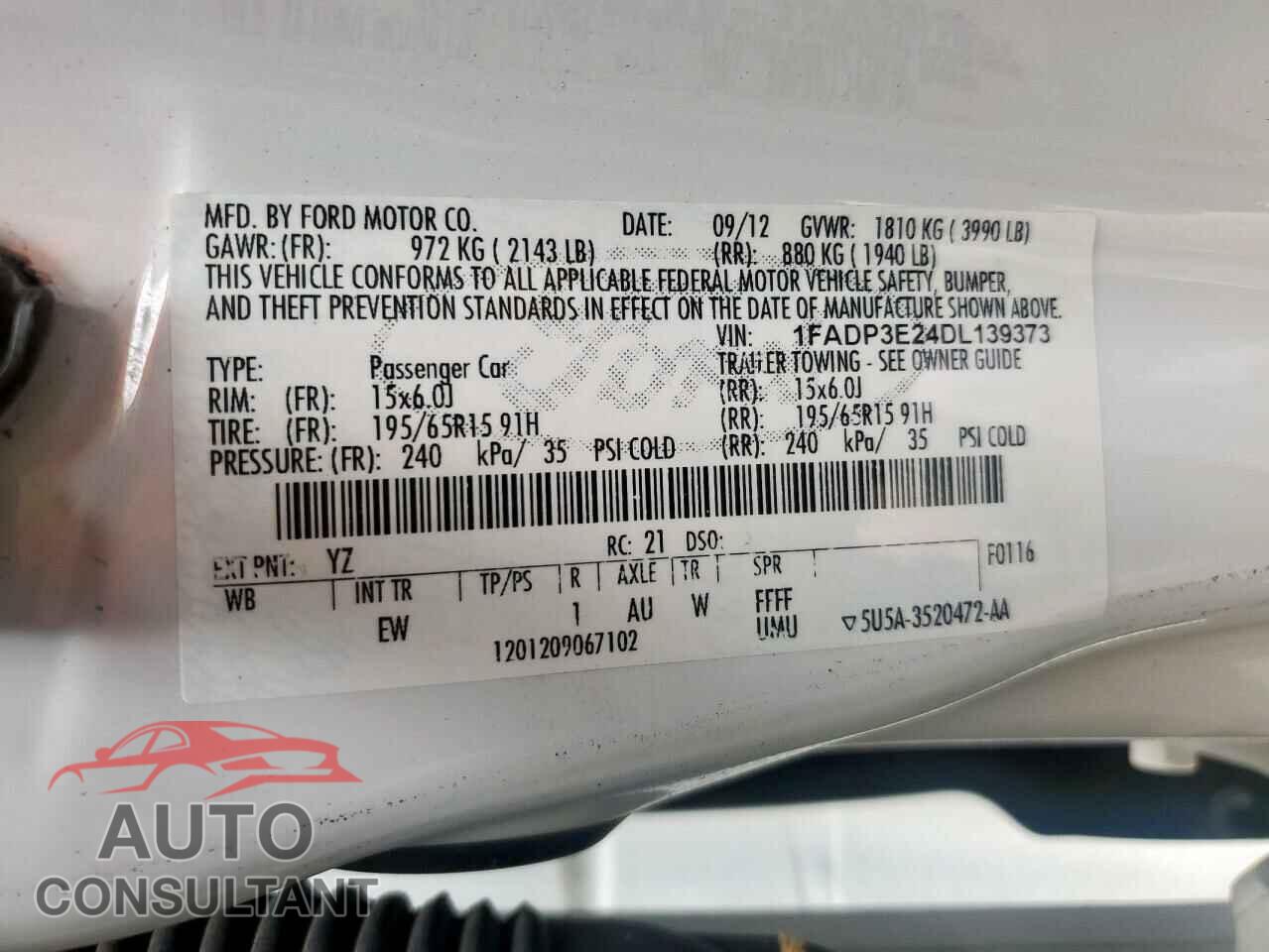 FORD FOCUS 2013 - 1FADP3E24DL139373