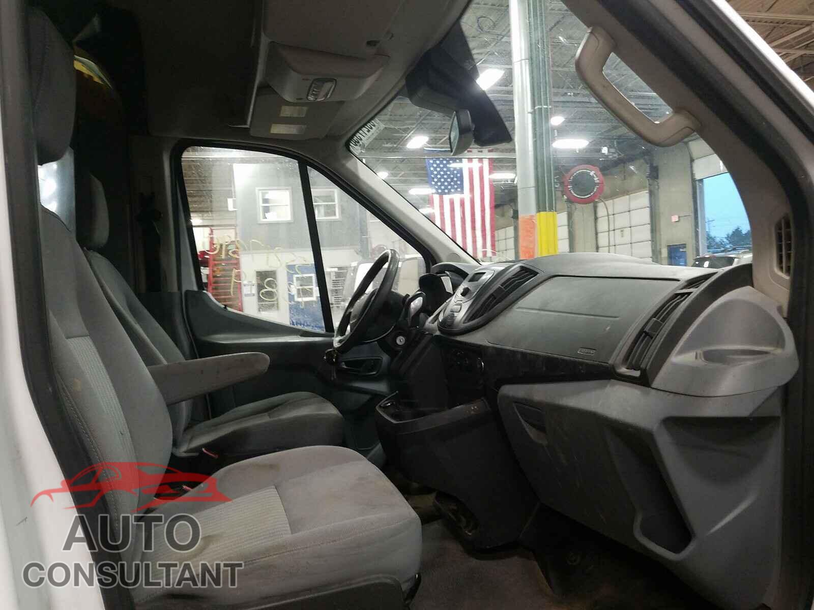 FORD TRANSIT CO 2017 - 1FTBW2CG1HKA27607