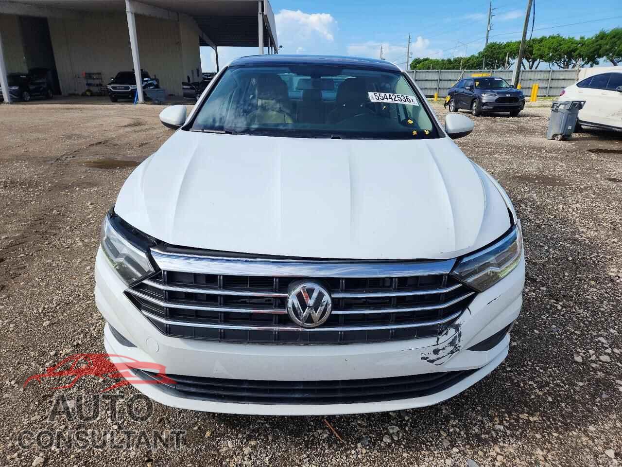 VOLKSWAGEN JETTA 2019 - 3VWCB7BU5KM243428