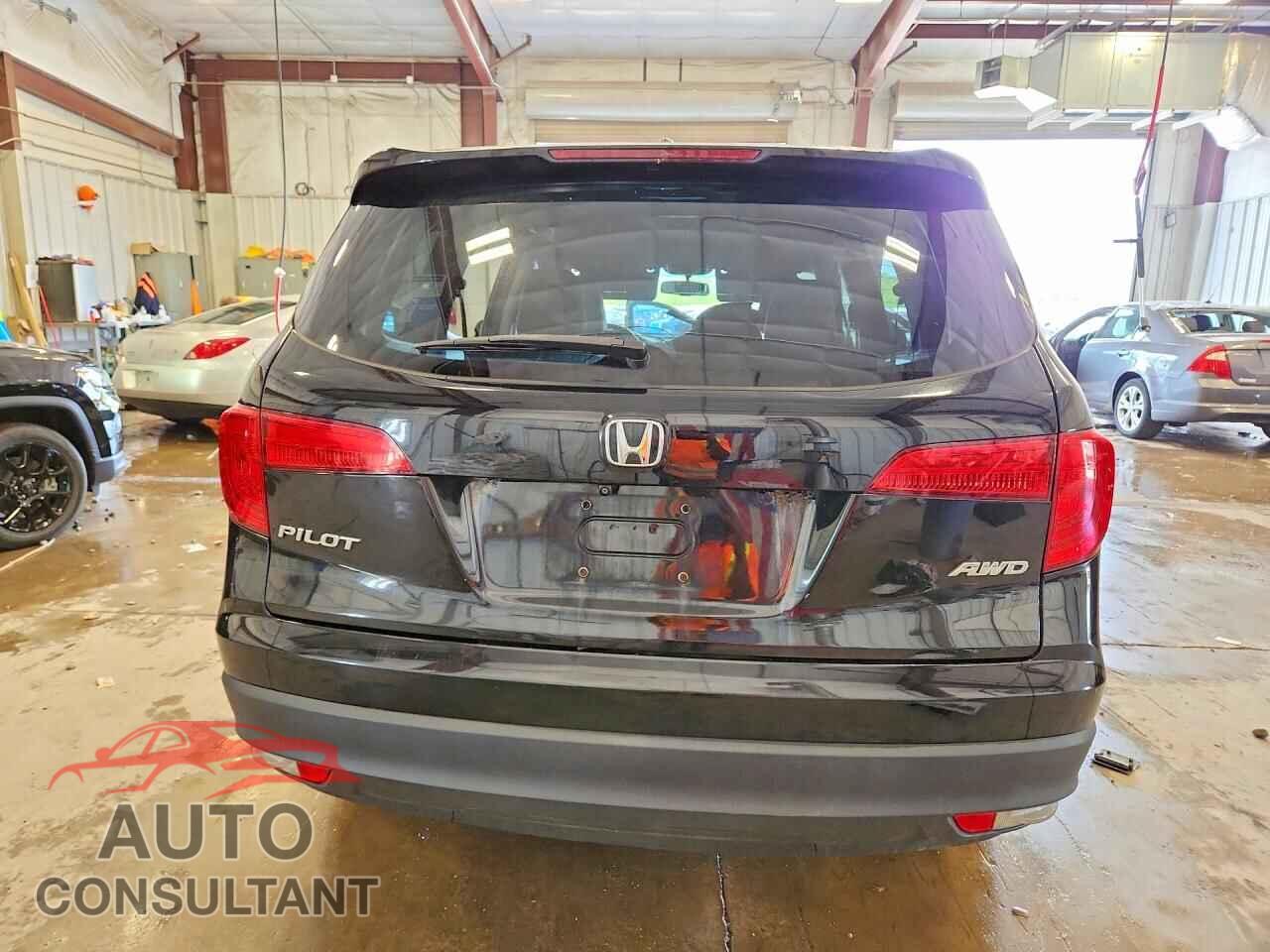 HONDA PILOT 2017 - 5FNYF6H57HB032204
