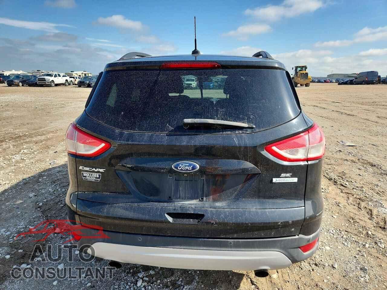 FORD ESCAPE 2015 - 1FMCU0GX1FUC14254