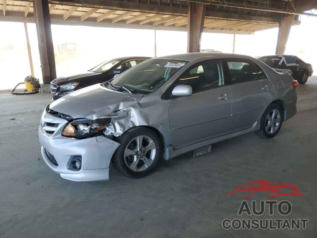 TOYOTA COROLLA 2013 - 2T1BU4EE6DC933826