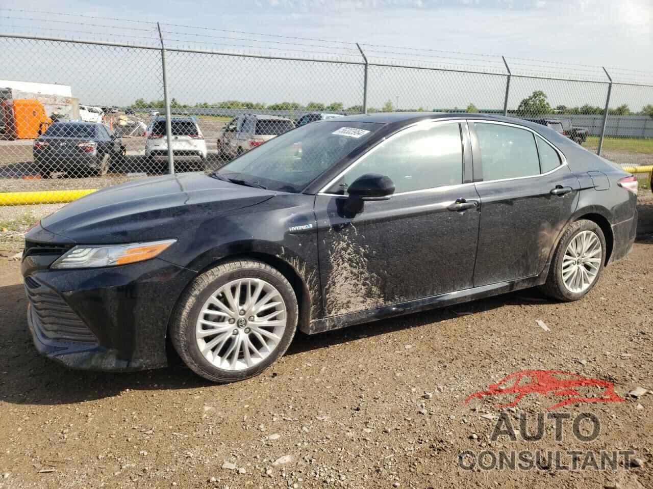 TOYOTA CAMRY 2018 - 4T1B21HK8JU506227