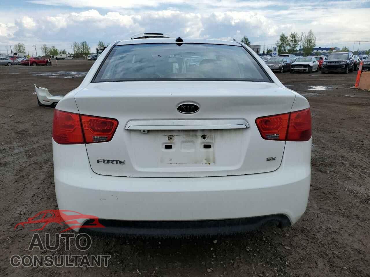 KIA FORTE 2011 - KNAFW4A30B5367525