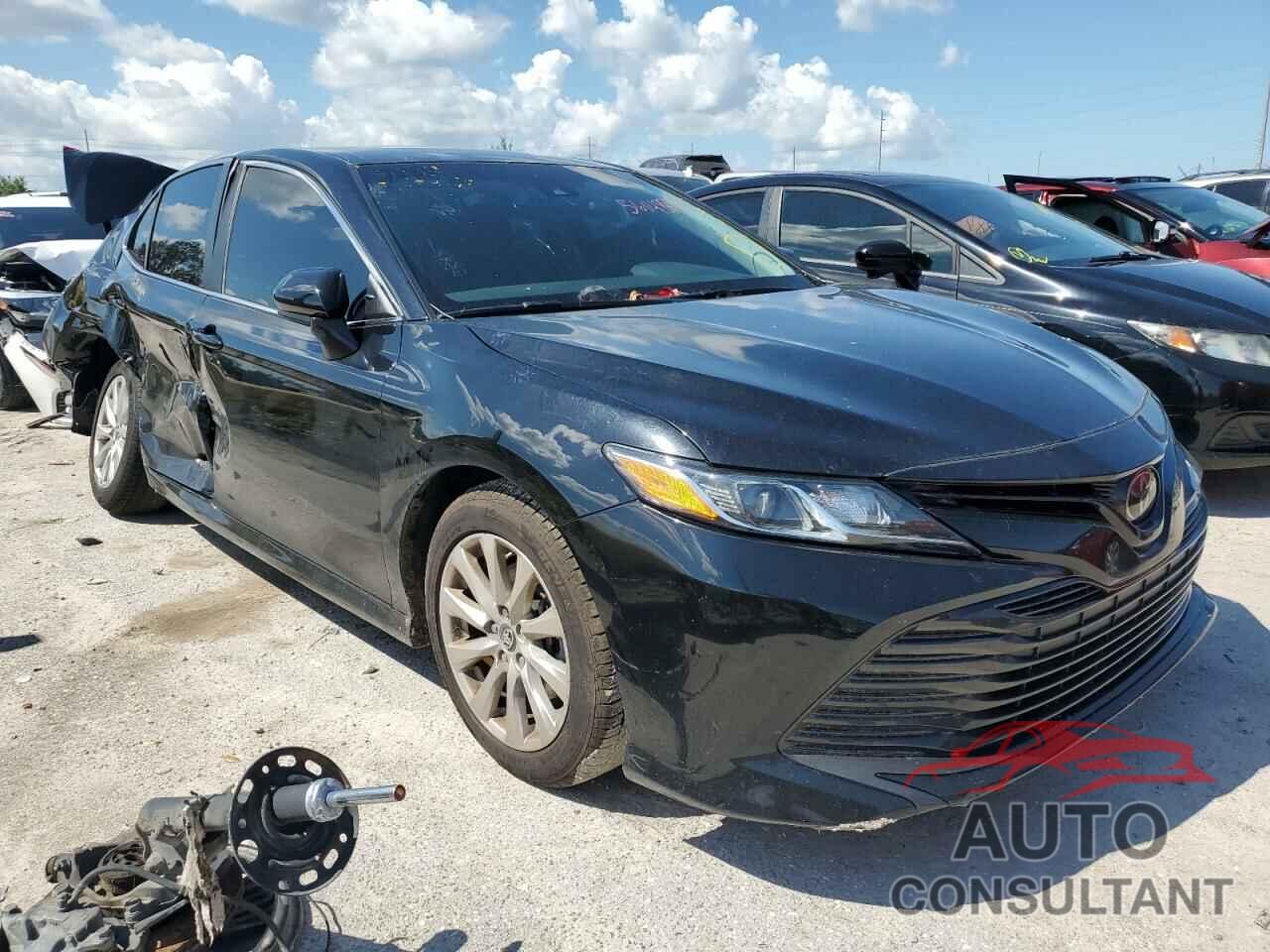 TOYOTA CAMRY 2018 - 4T1B11HK3JU601250