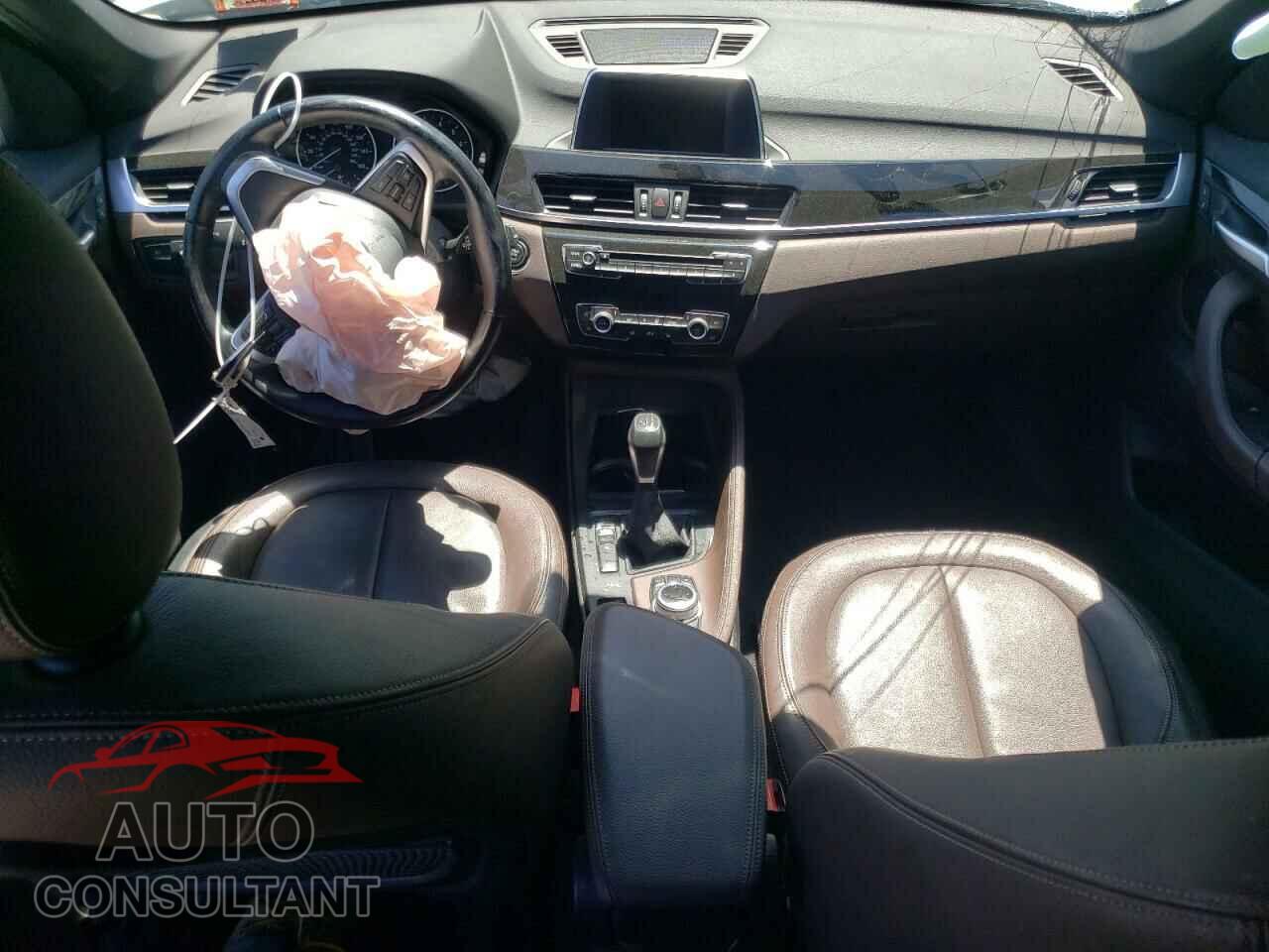 BMW X1 2017 - WBXHT3C34H5F76373