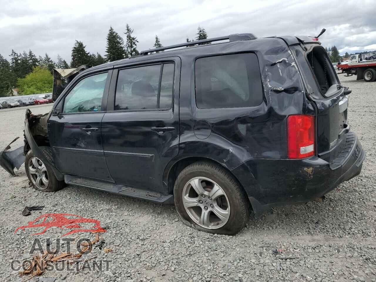 HONDA PILOT 2015 - 5FNYF4H77FB013767