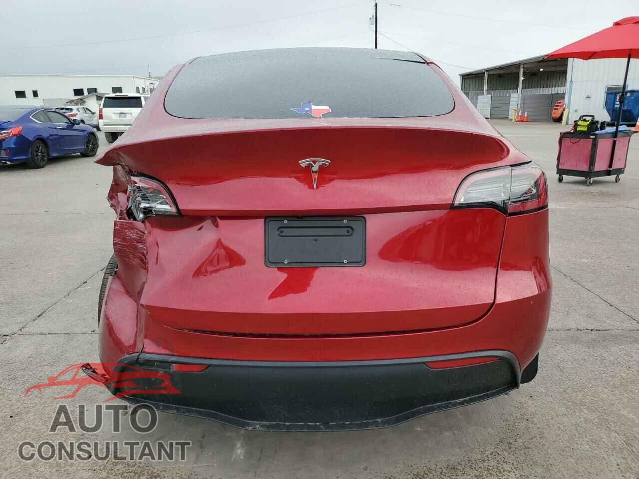 TESLA MODEL Y 2024 - 7SAYGDED7RF045567
