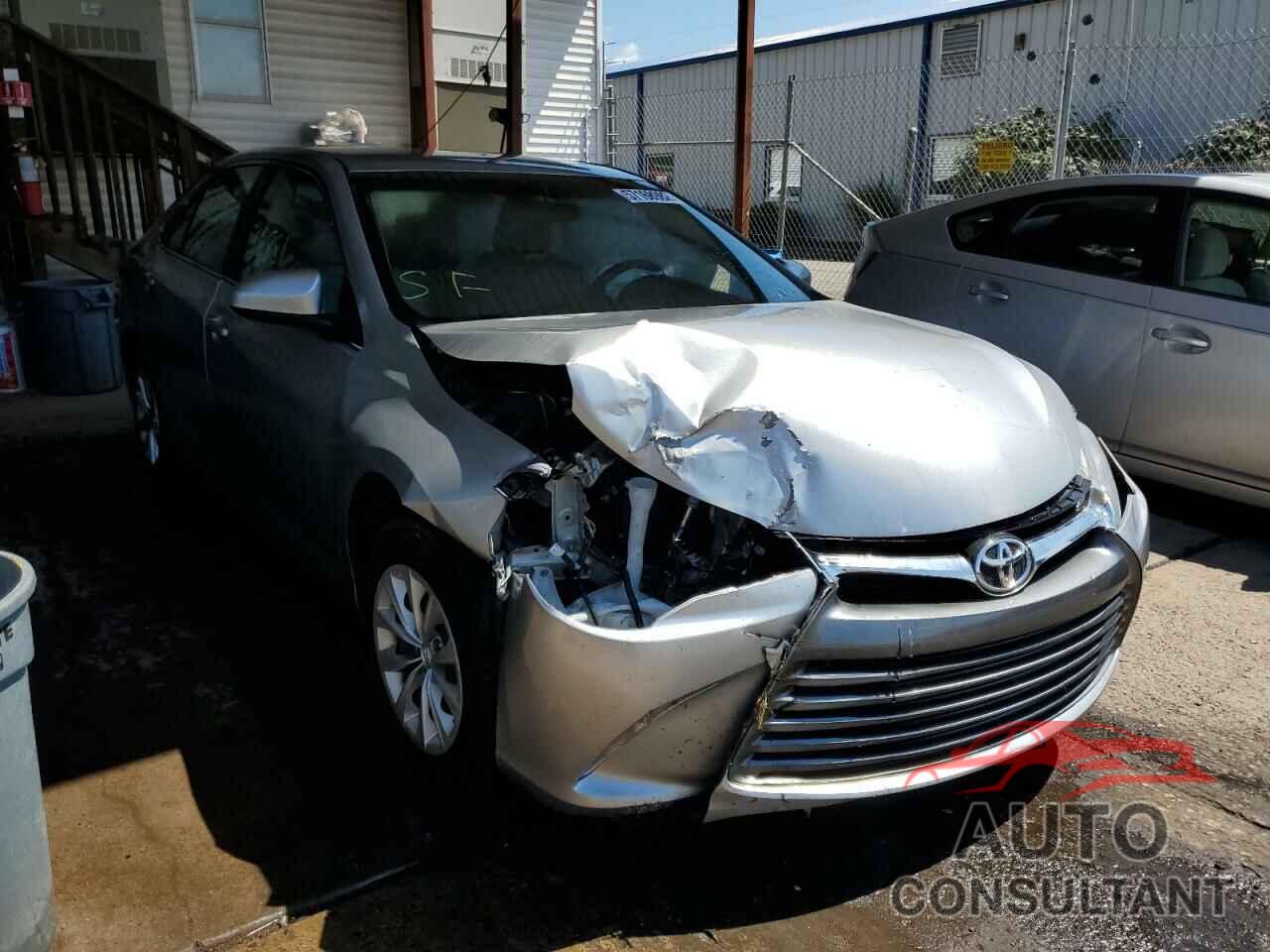 TOYOTA CAMRY 2016 - 4T4BF1FK3GR541280