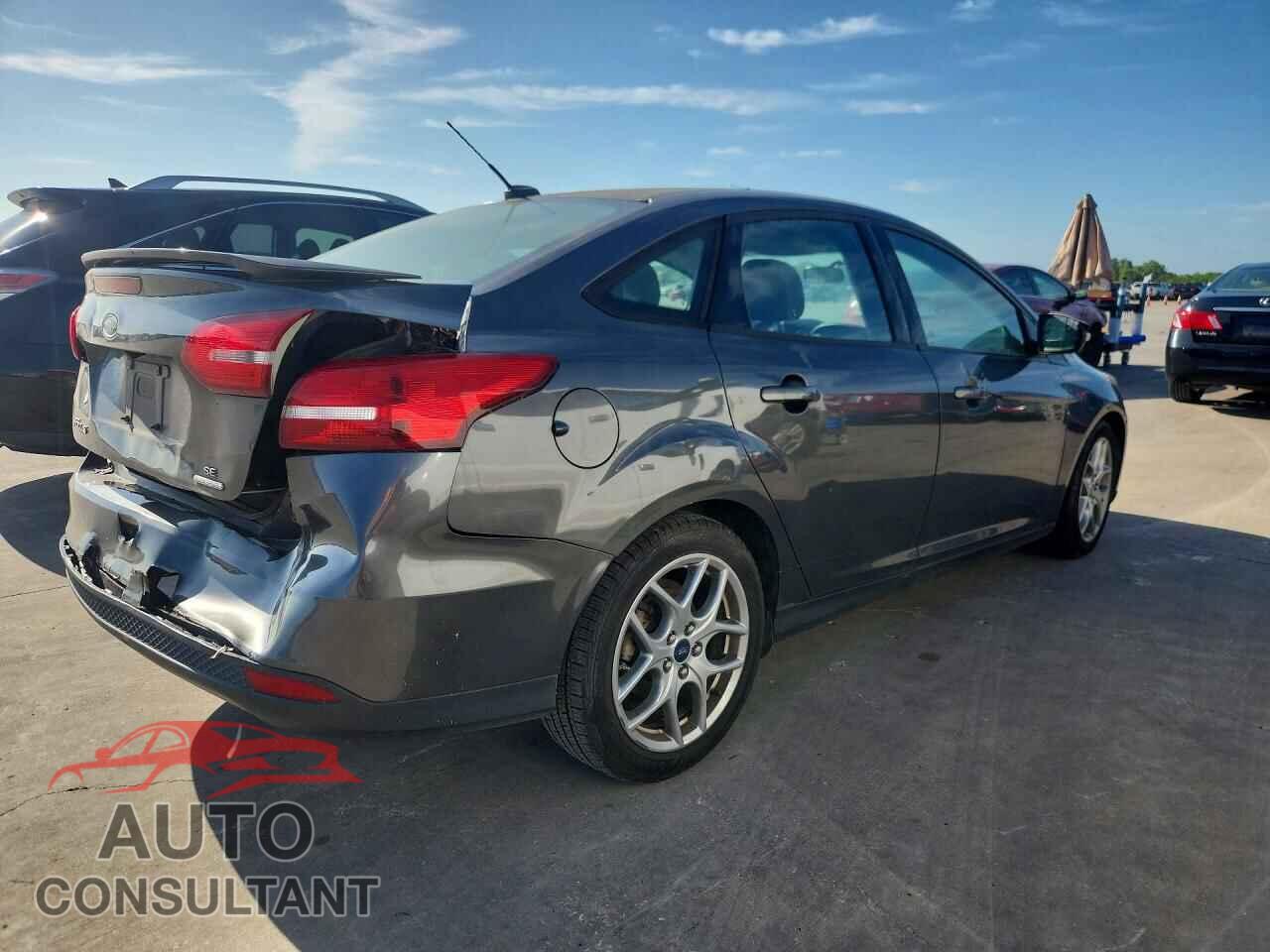 FORD FOCUS 2015 - 1FADP3F20FL227922
