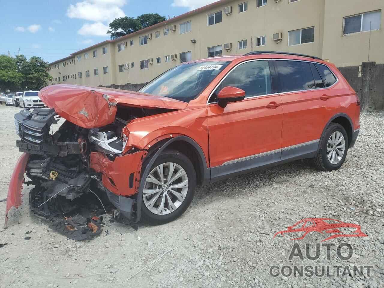 VOLKSWAGEN TIGUAN 2018 - 3VV3B7AX4JM210595