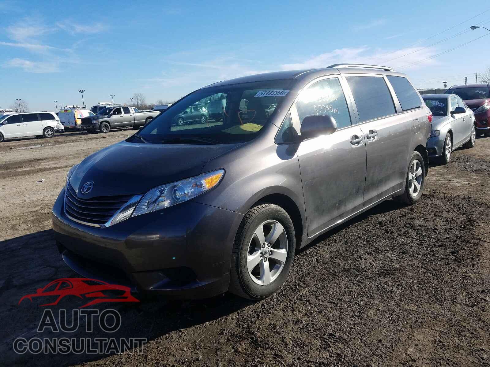 TOYOTA SIENNA 2017 - 5TDKZ3DC7HS799322