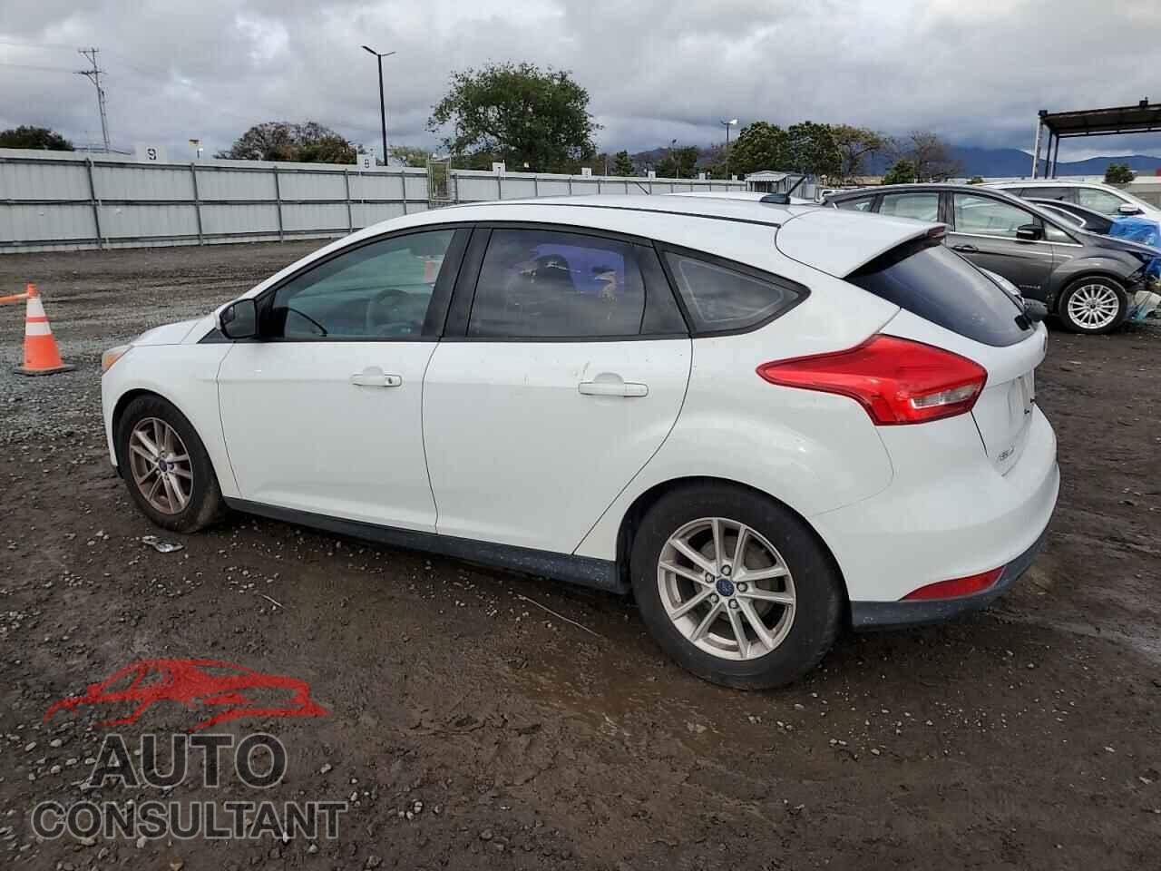 FORD FOCUS 2017 - 1FADP3K26HL233135