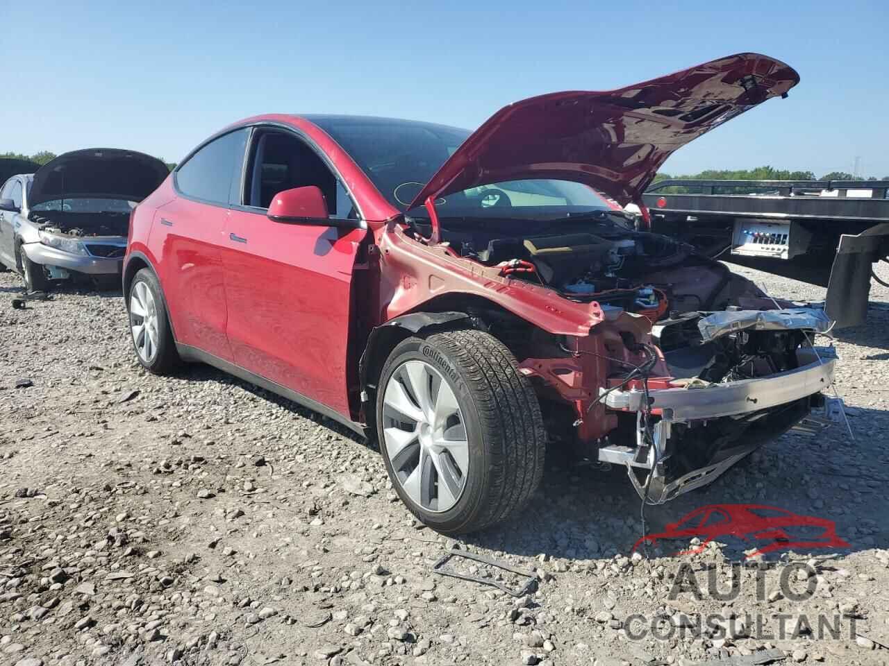 TESLA MODEL Y 2021 - 5YJYGAEE2MF135058
