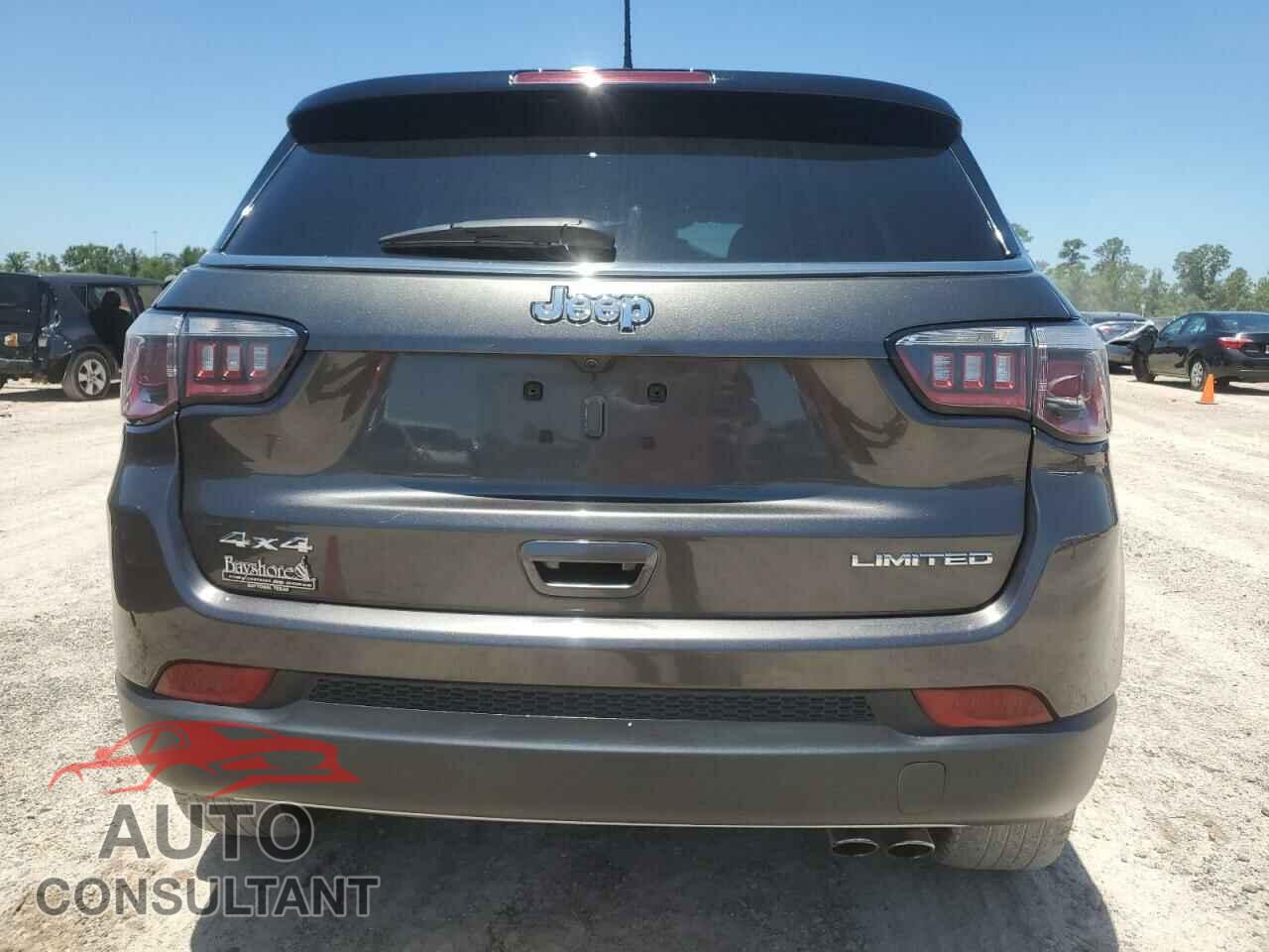 JEEP COMPASS 2018 - 3C4NJDCB5JT266111