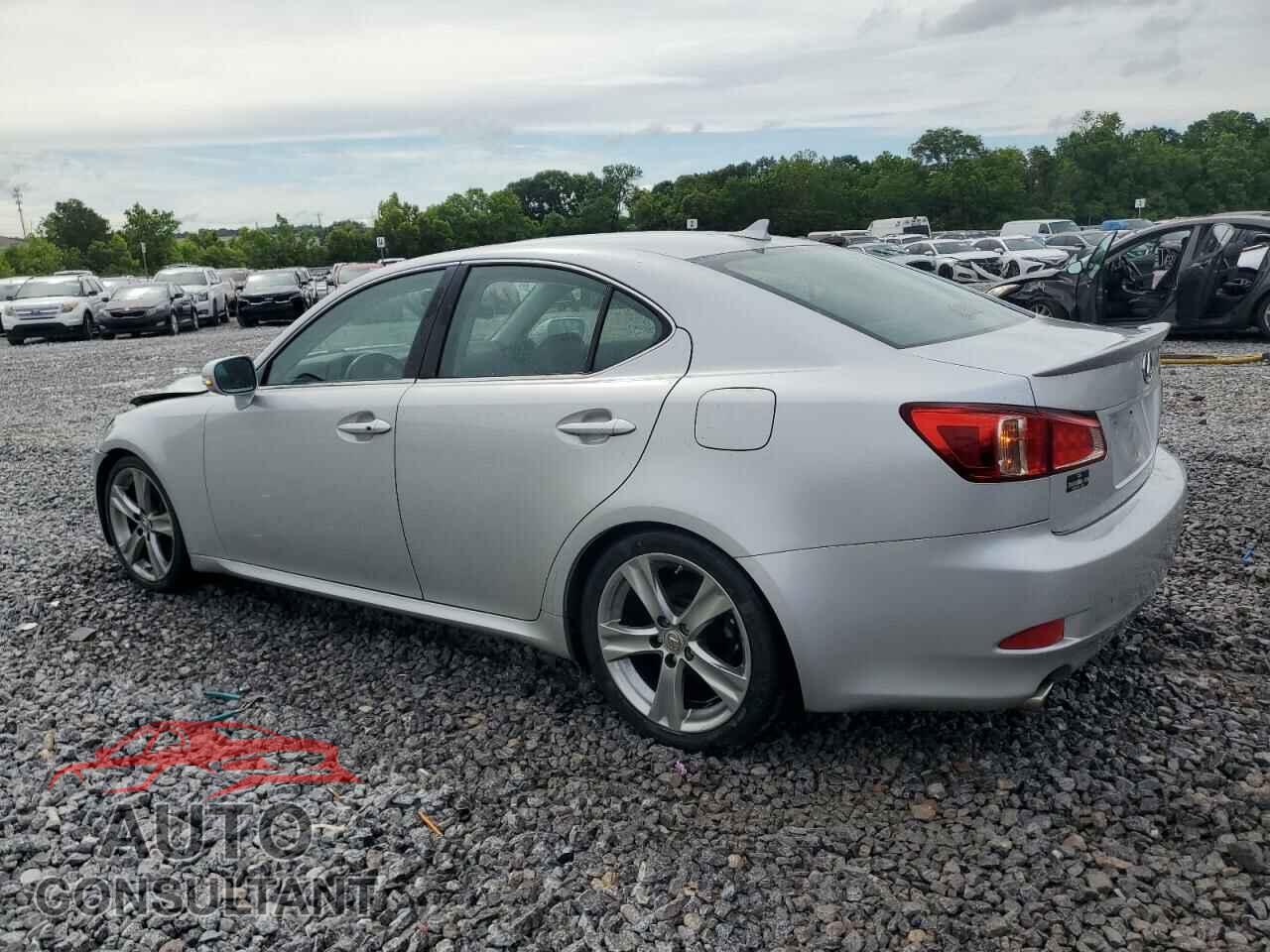 LEXUS IS 2011 - JTHBF5C21B2101300