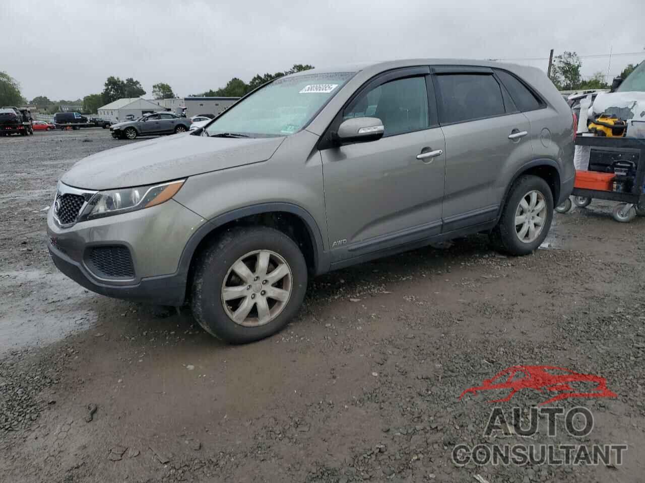 KIA SORENTO 2011 - 5XYKTCA18BG013472