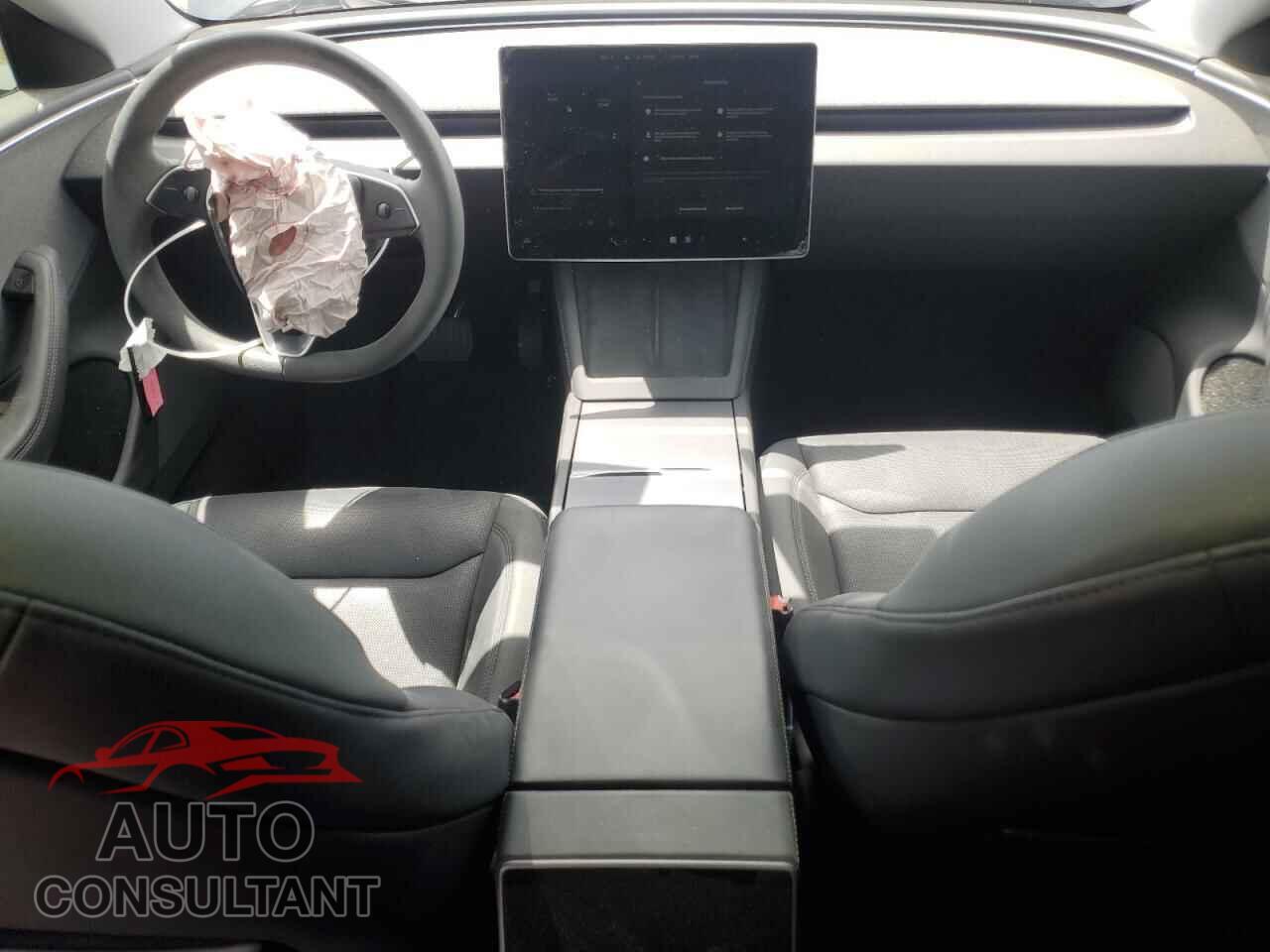 TESLA MODEL 3 2024 - 5YJ3E1EA4RF735892
