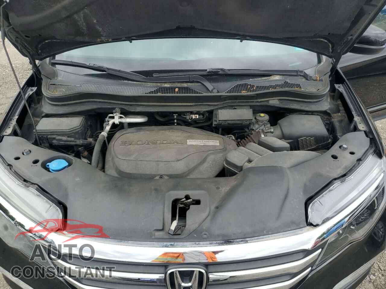 HONDA PILOT 2017 - 5FNYF6H75HB048371